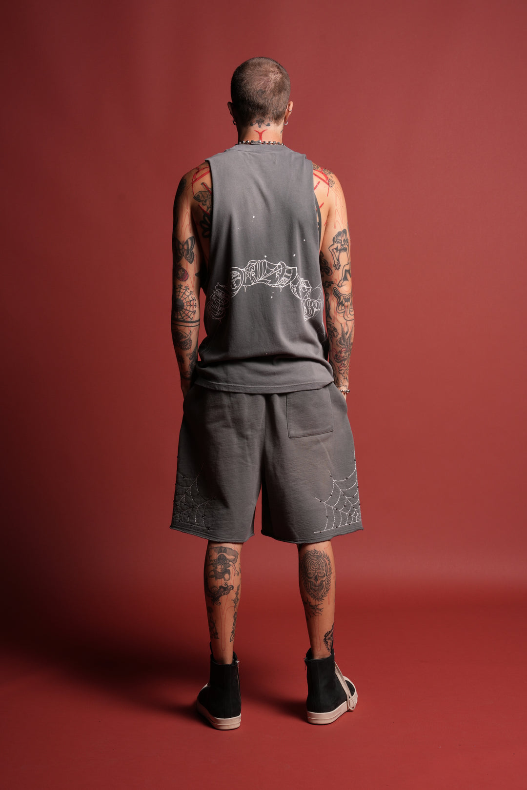Web Chopper Tommy Muscle Tee in Slate Gray Sun Fade