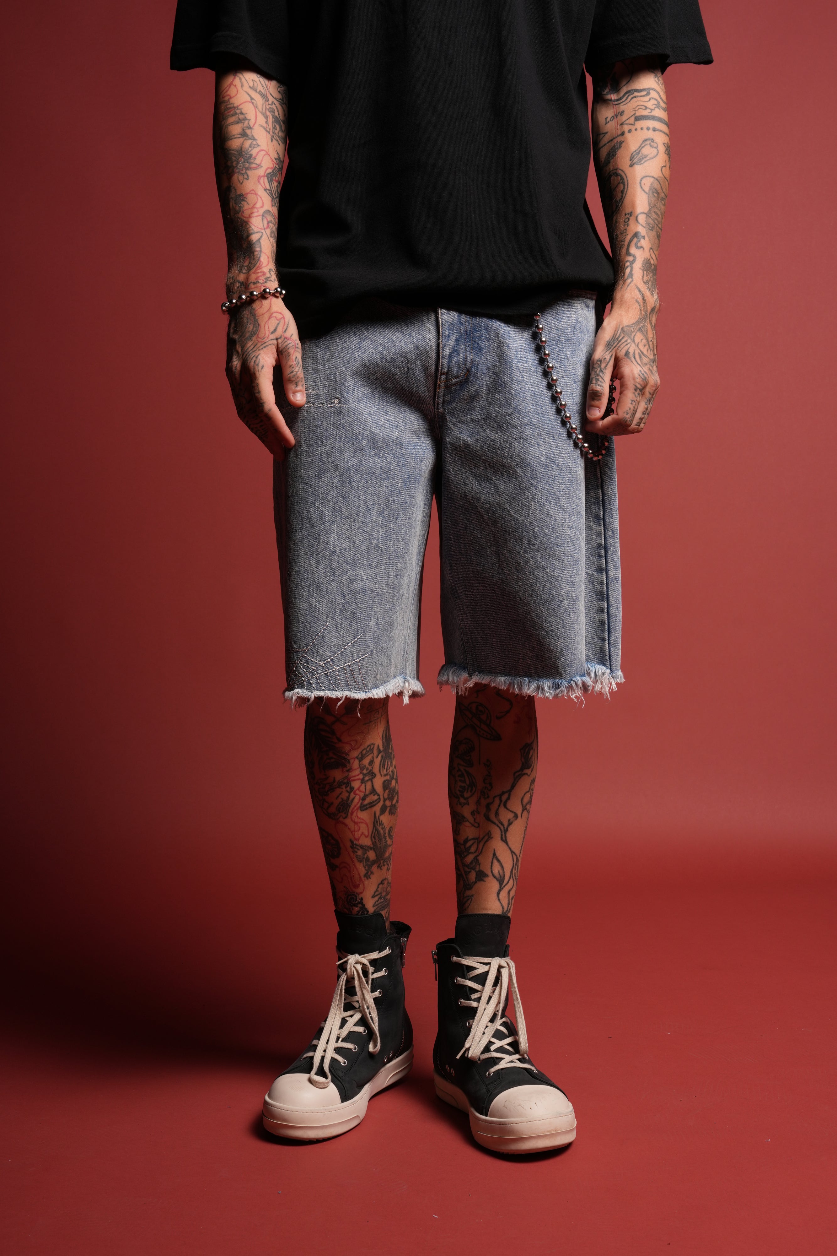 Sashiko Webs Ash Denim Jean Short in Light Wash – DarcSport