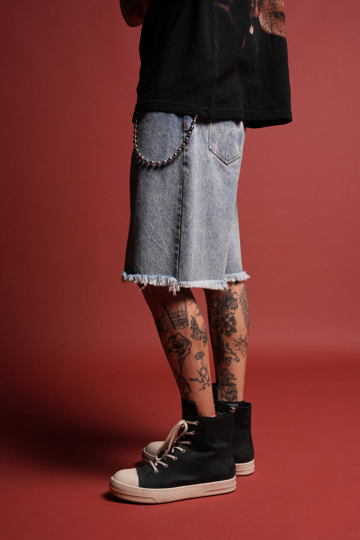 Sashiko Webs Ash Denim Jean Short in Light Wash