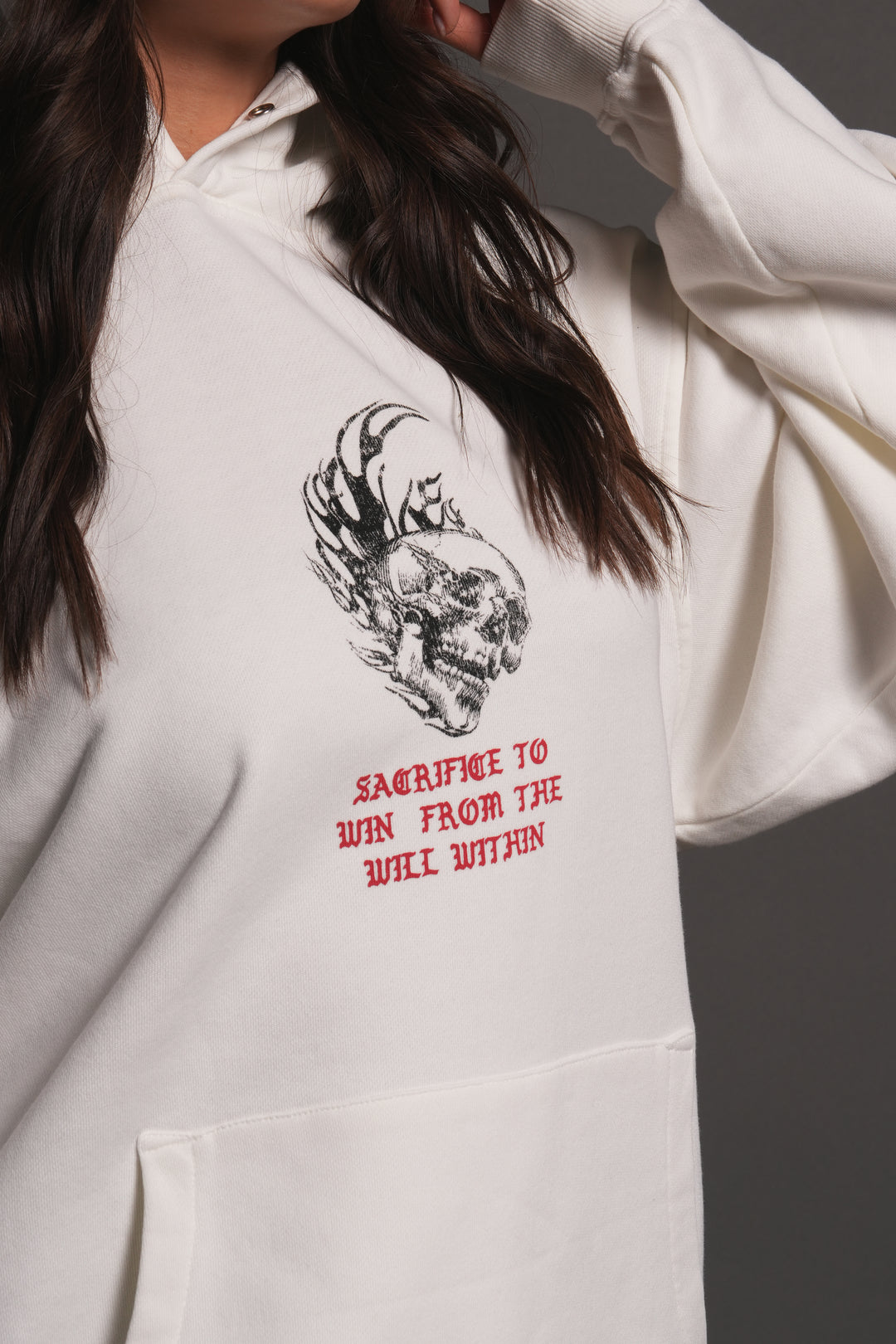 Flame Skull Pierce Hoodie in Cream