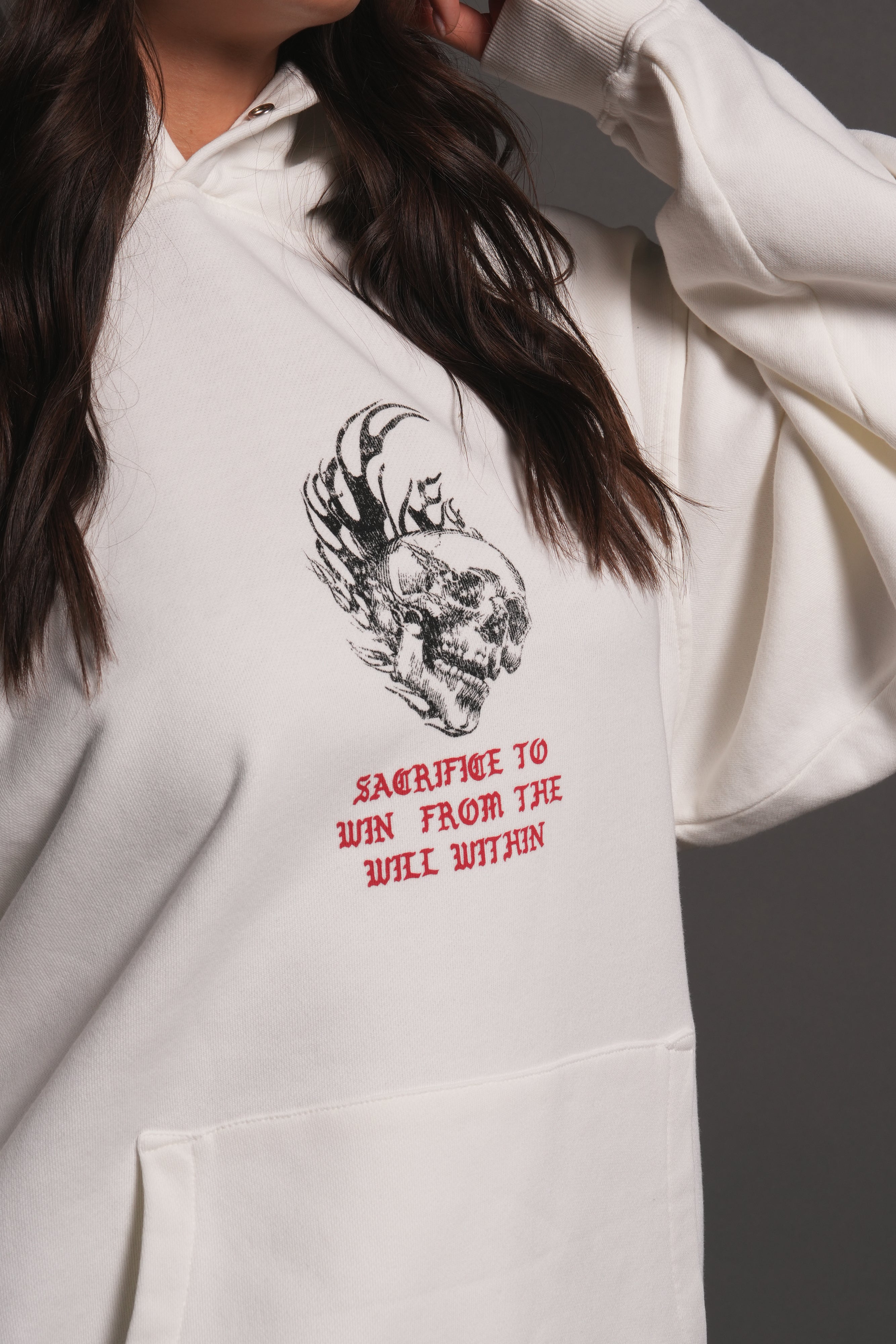 Flame Skull Pierce Hoodie in Cream