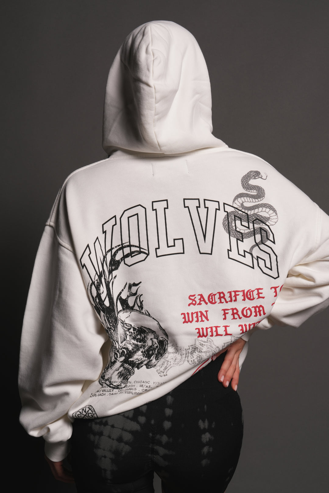 Flame Skull Pierce Hoodie in Cream