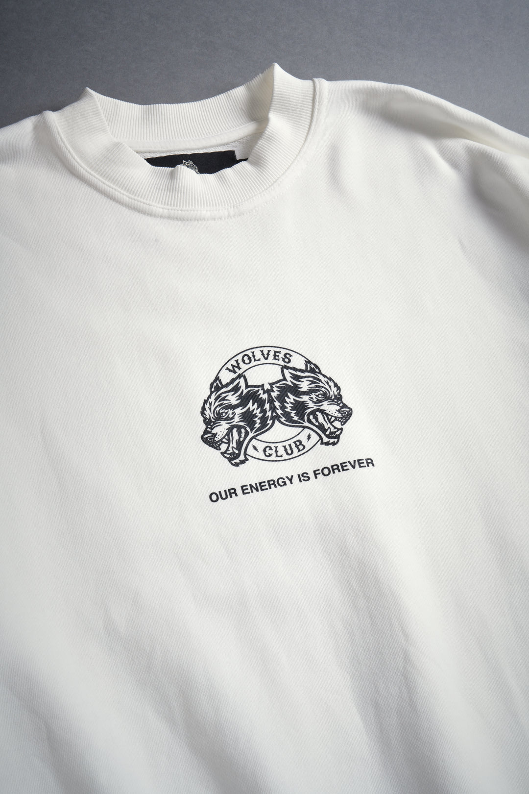 Alpha Wolf London Crewneck in Cream