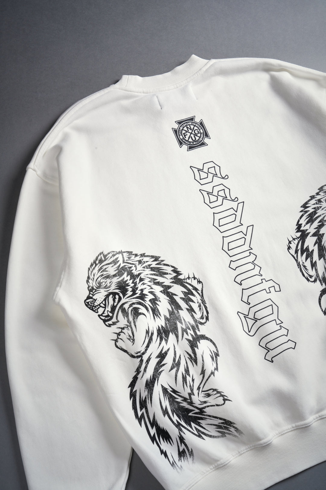 Alpha Wolf London Crewneck in Cream