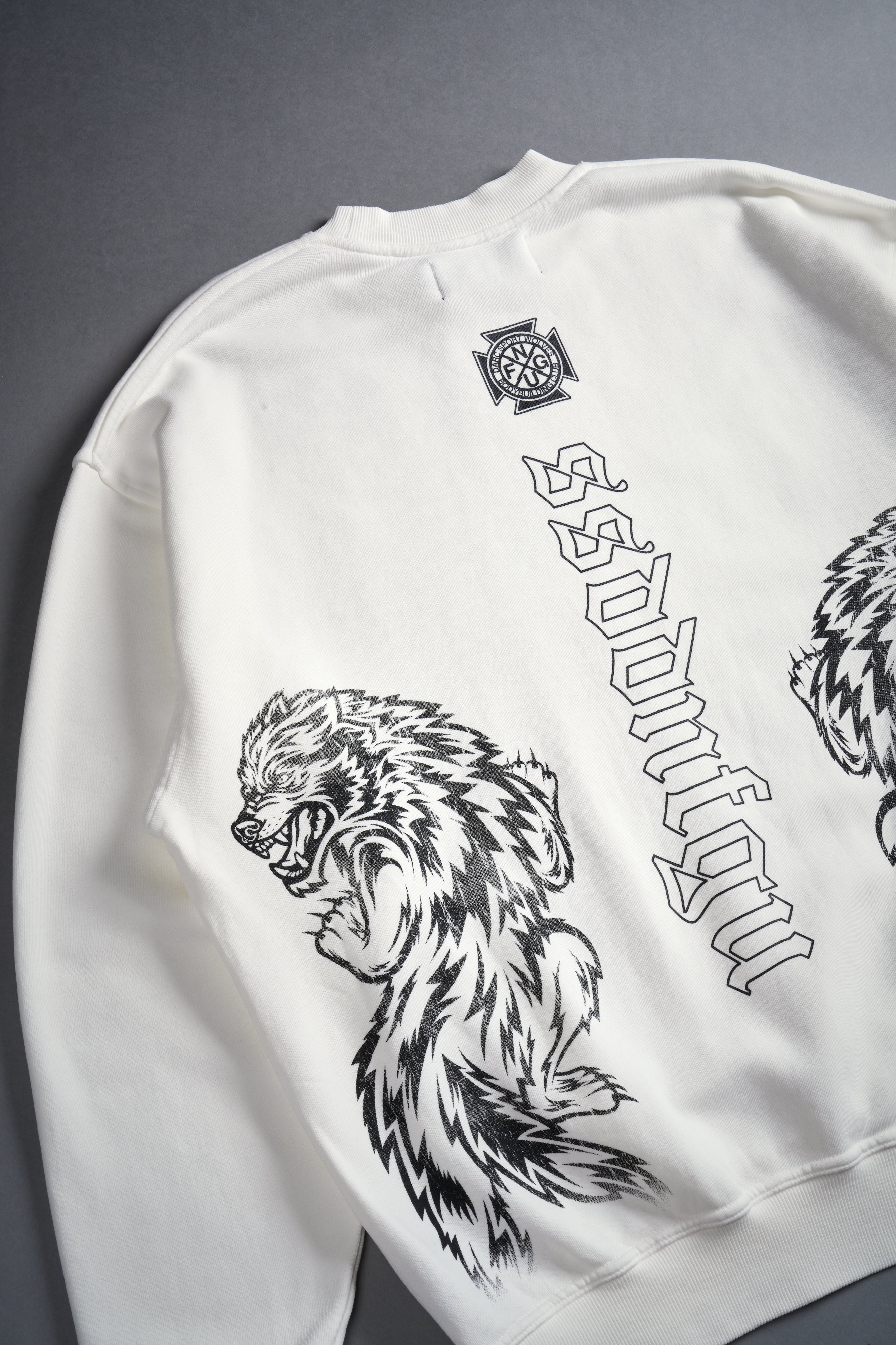 Alpha Wolf London Crewneck in Cream
