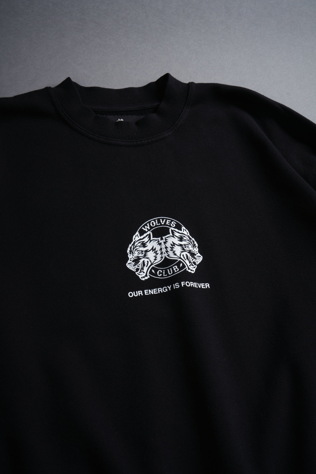 Alpha Wolf London Crewneck in Black