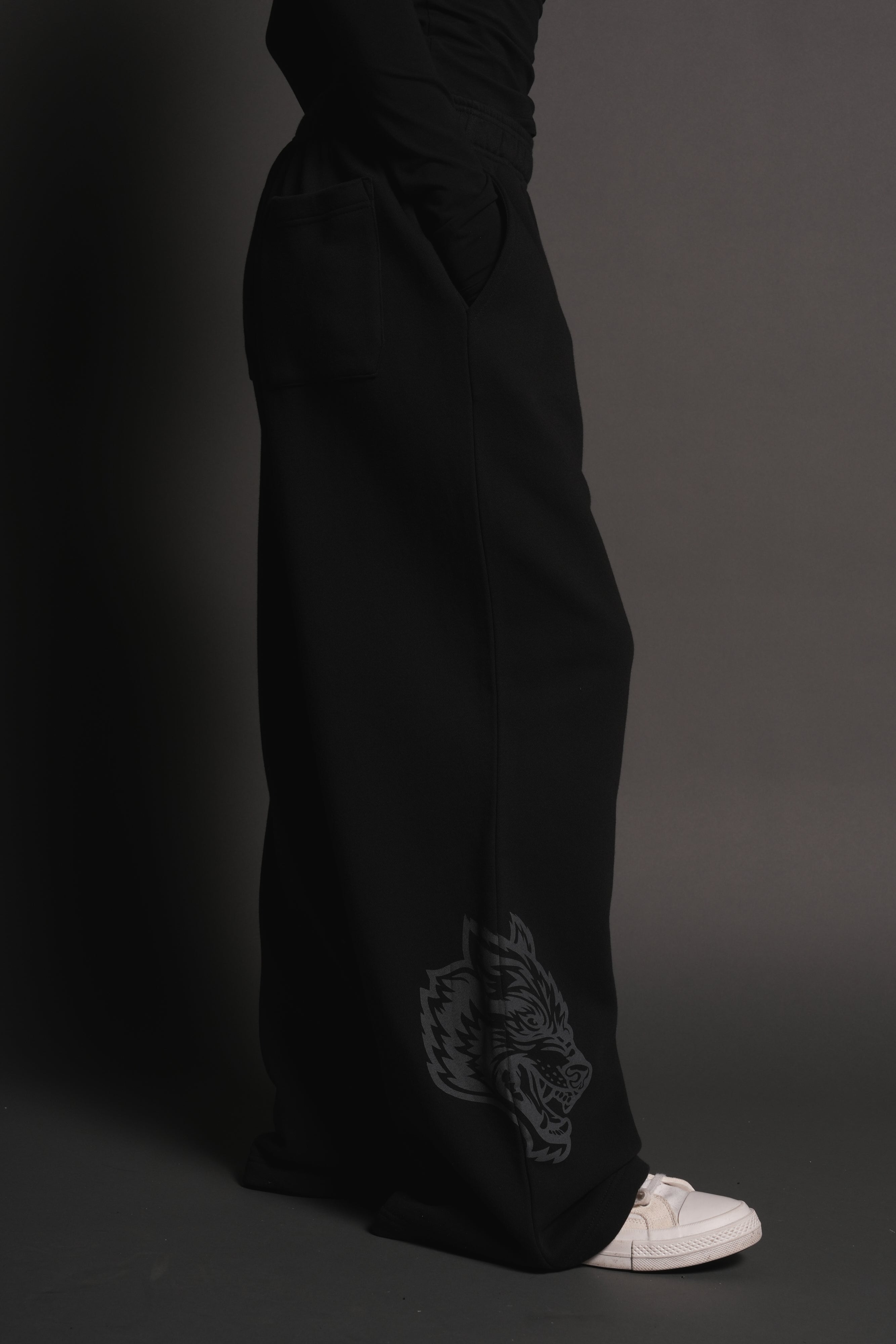 Loyalty Frvr Lennox Sweat Pants in Black
