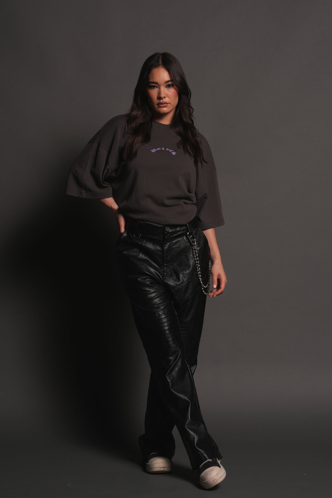 Wolves Never Back Down V2 Premium Oversized Tee in Wolf Gray