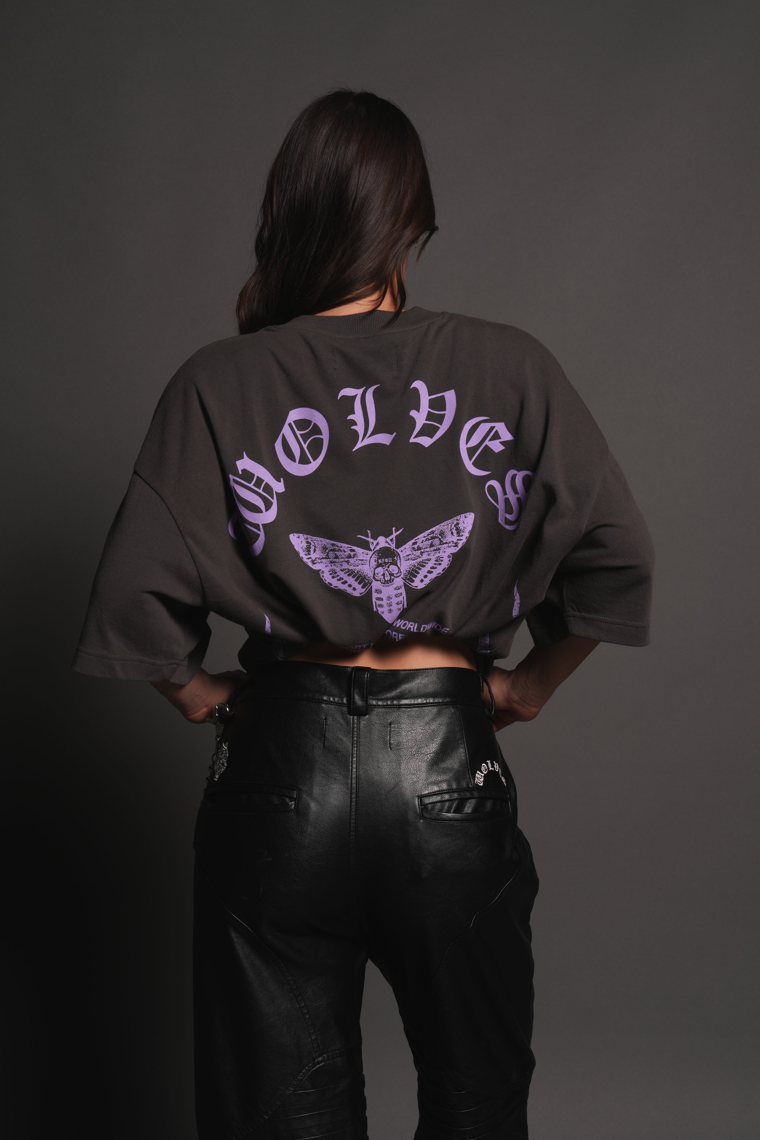 Wolves Never Back Down V2 Premium Oversized Tee in Wolf Gray