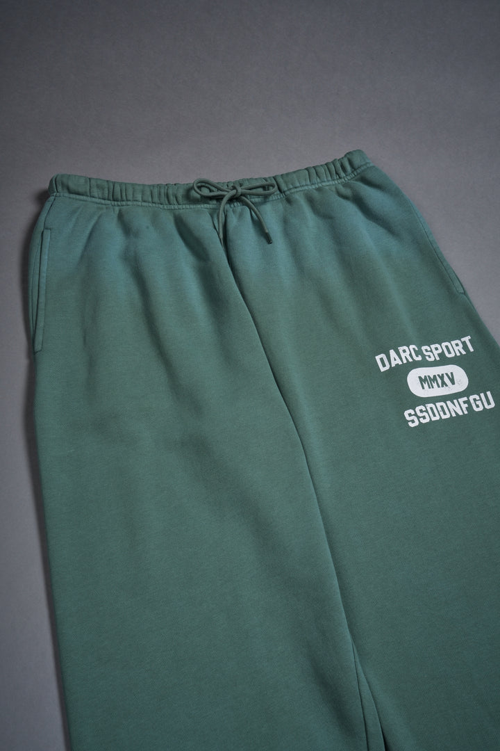 Wolves Forever Lightweight Lounger Sweat Pants in Hunter Green Driftwash