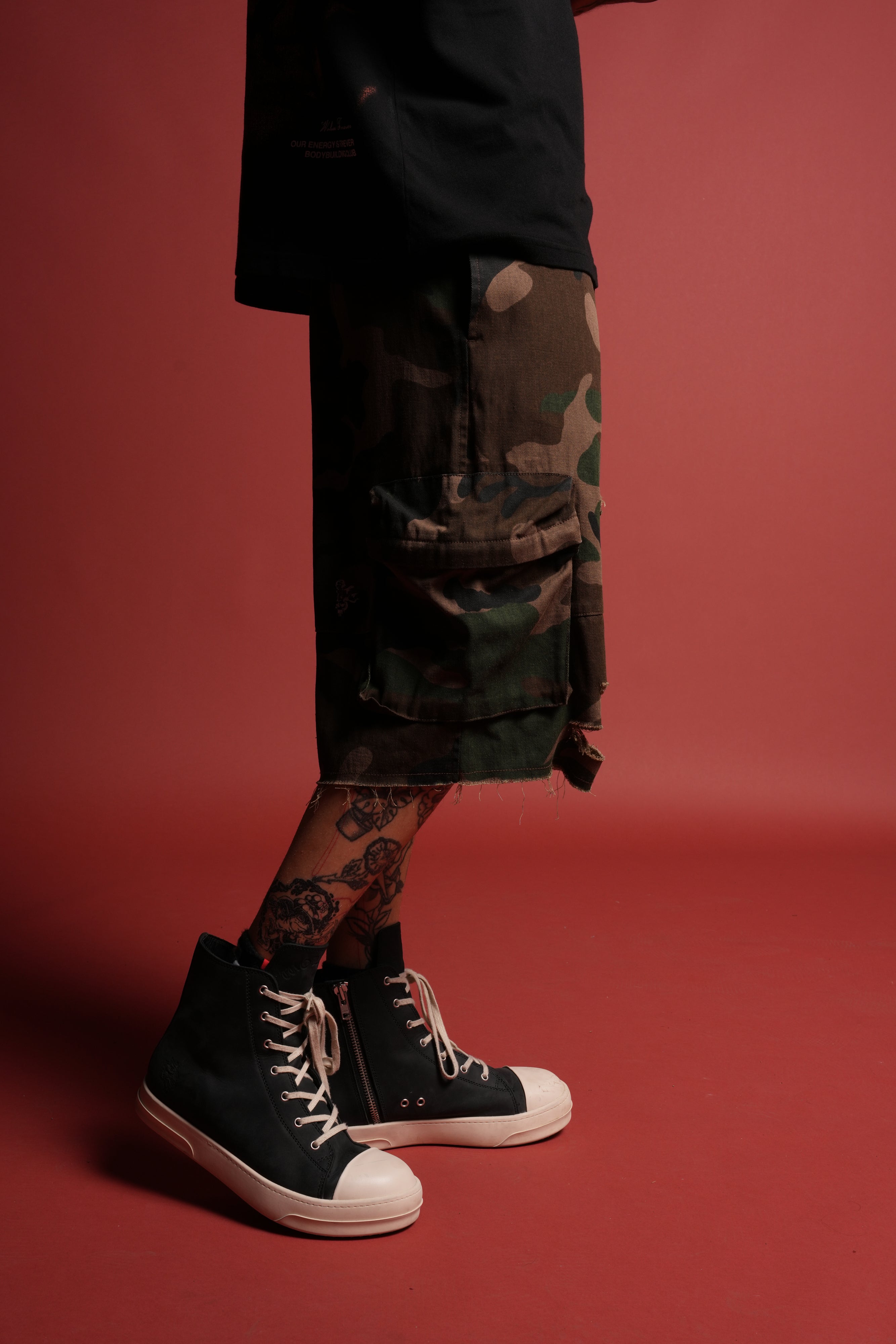Little Webs Duke Cargo Shorts in Woodland Camo