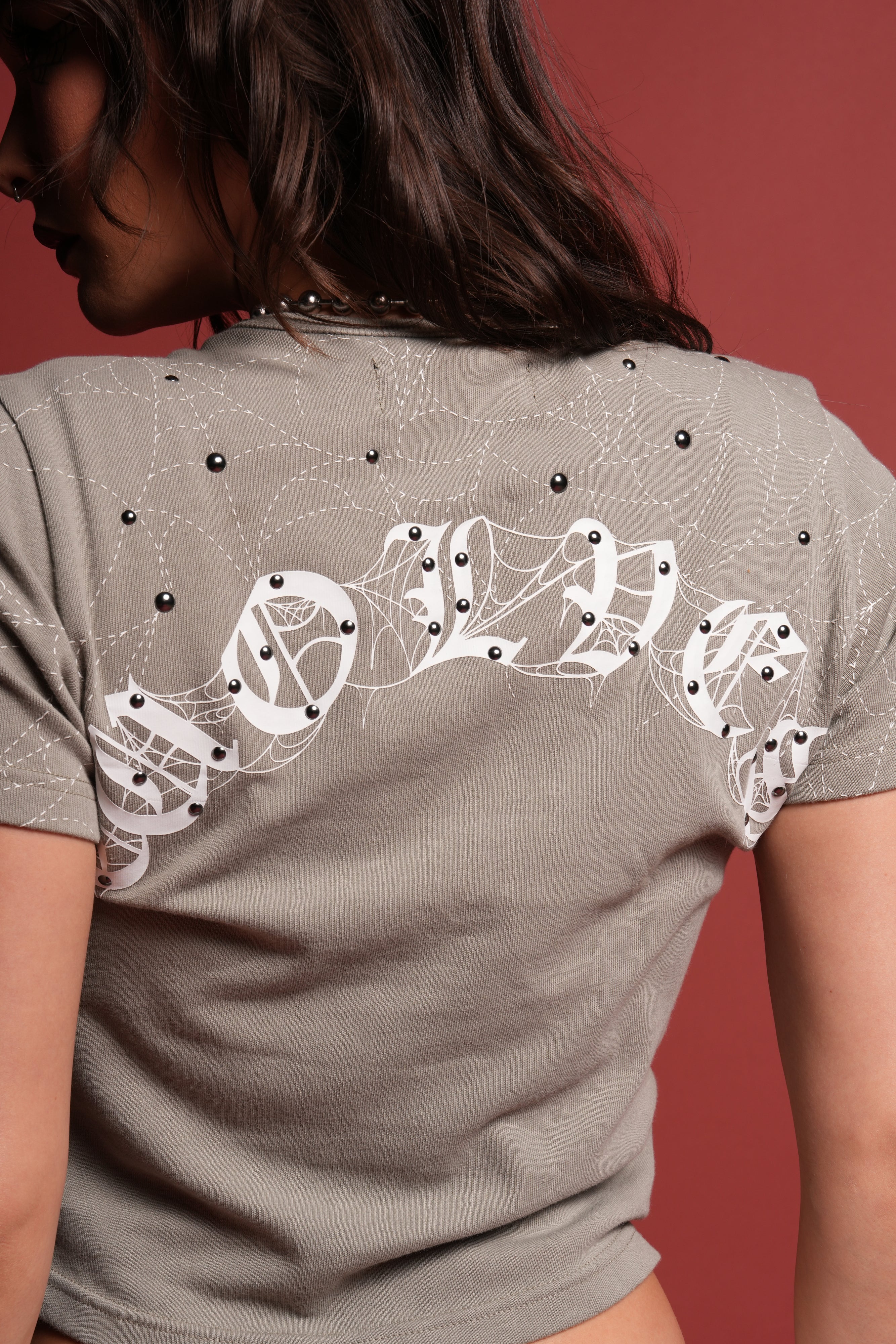 Sheshiko Web Timeless Tee in Owen Green