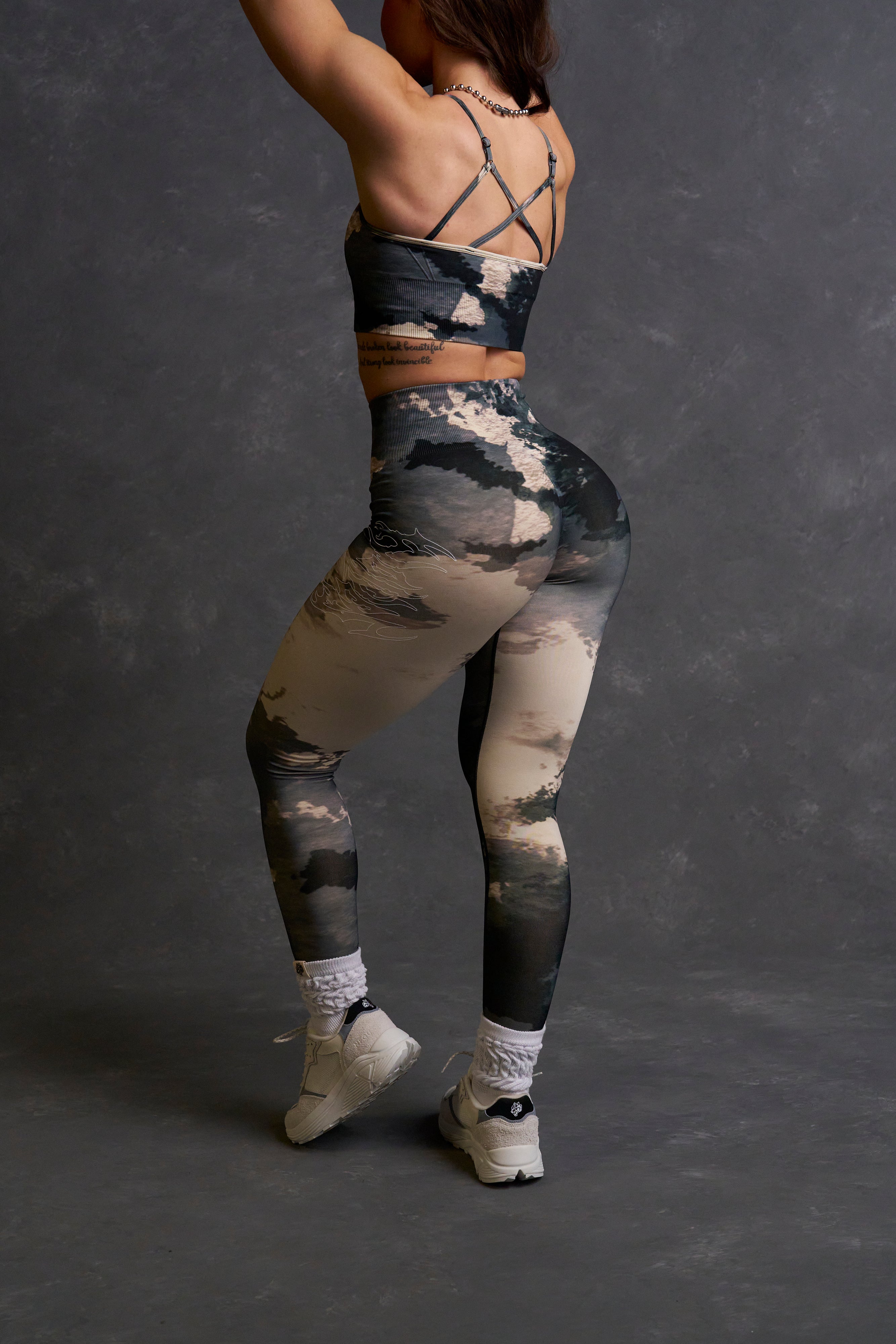 Hesh V2 "Everson Seamless" Scrunch Leggings in Sandstorm Marble Wash