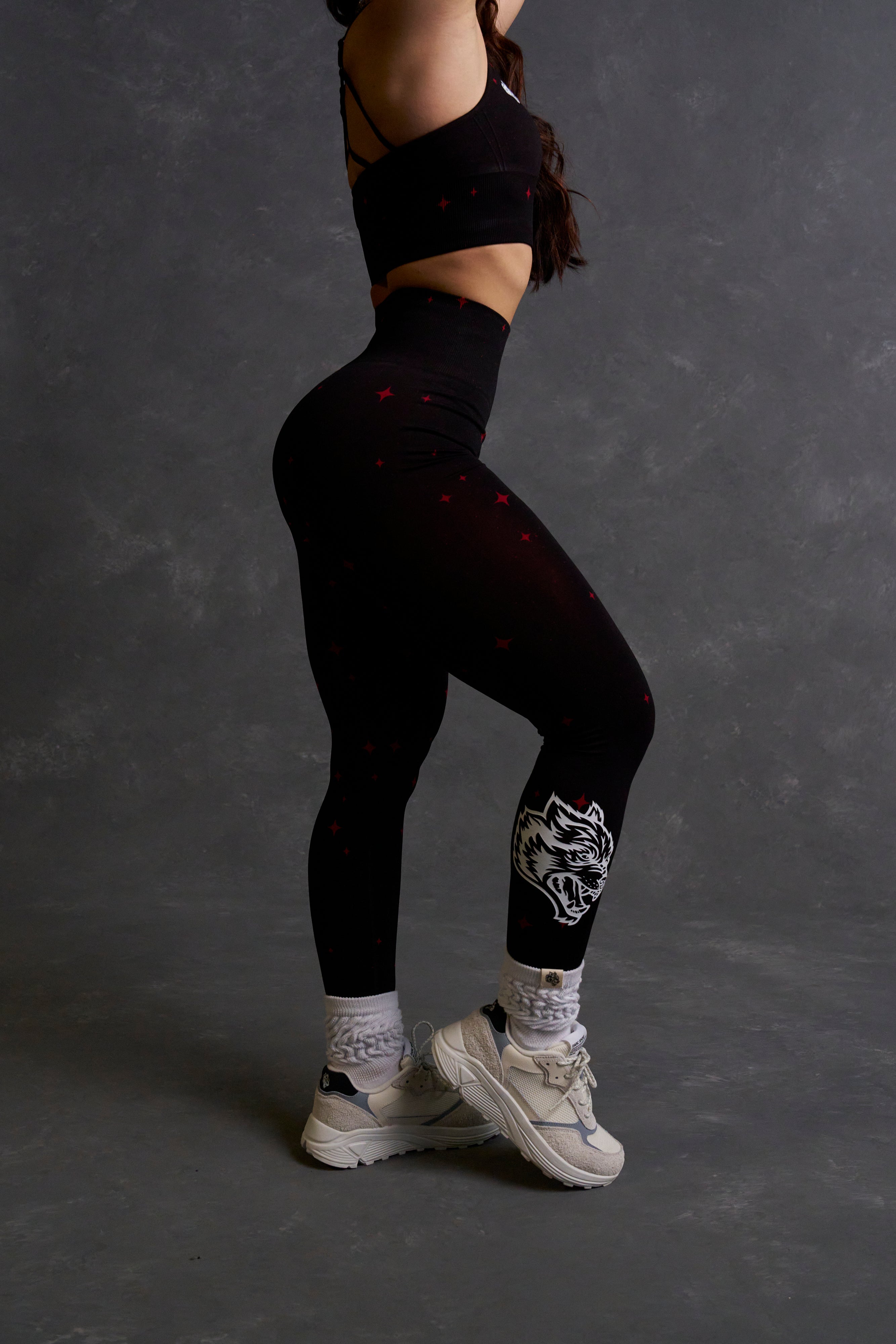 The Power "Everson Seamless" Scrunch Leggings in Black/Red Starry Night