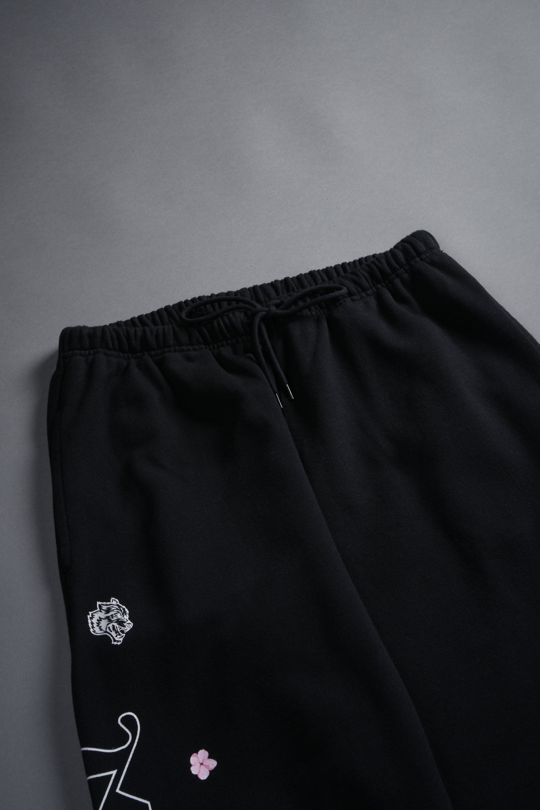 Blossom Mantra Unisex Lounger Sweat Pants in Black