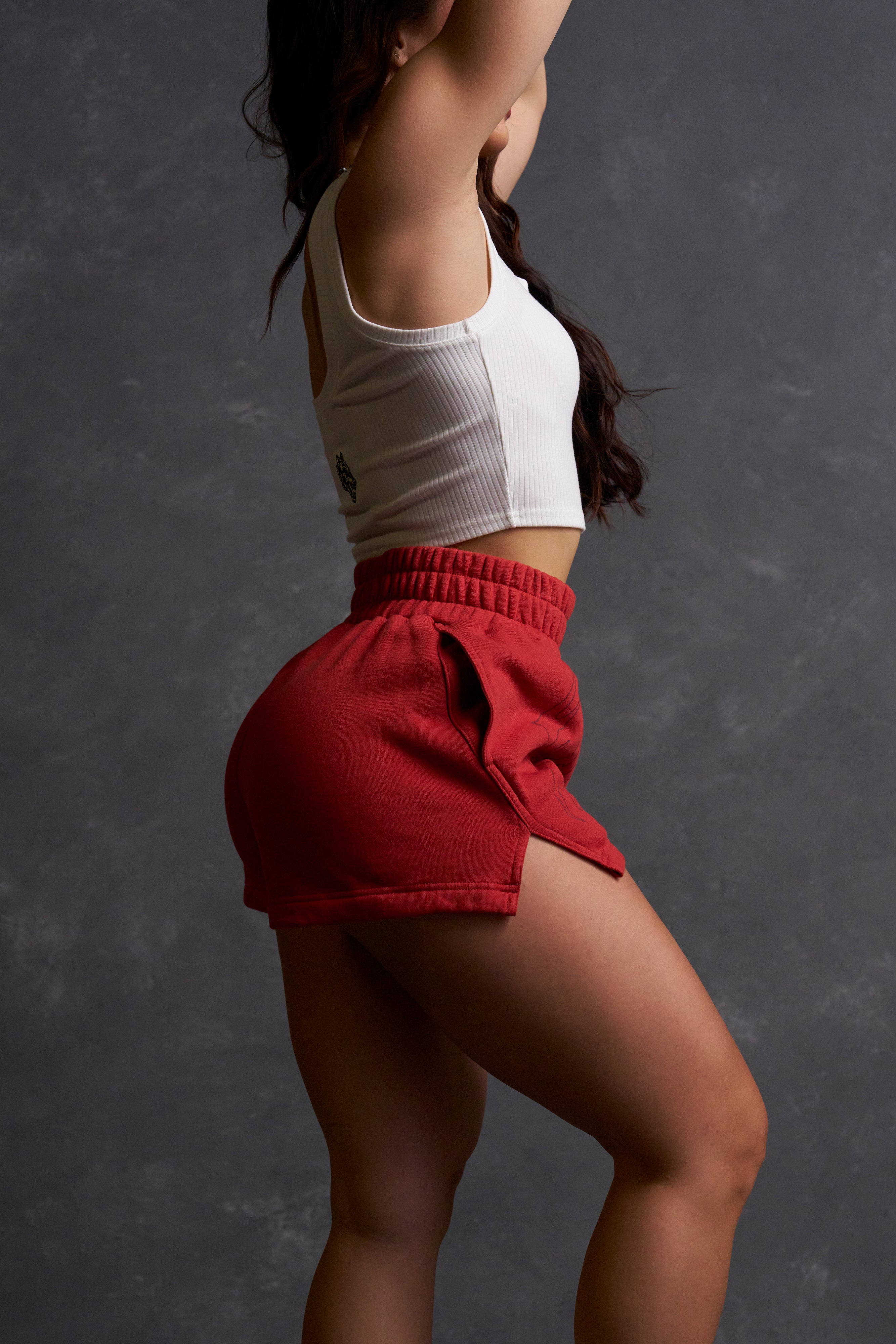 オープニング 大放出セール Roman in Shorts Tyler She V4 Loyalty Red DarcSport – パンツ
