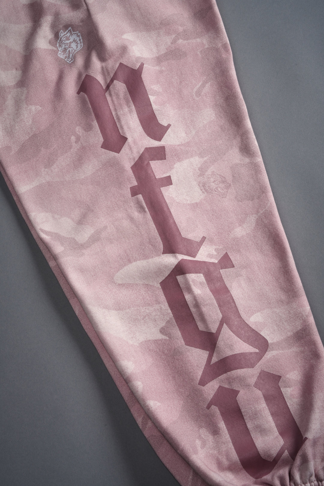 Our Mantra Unisex Lounger Sweat Pants in Blush Vintage Woodland Camo