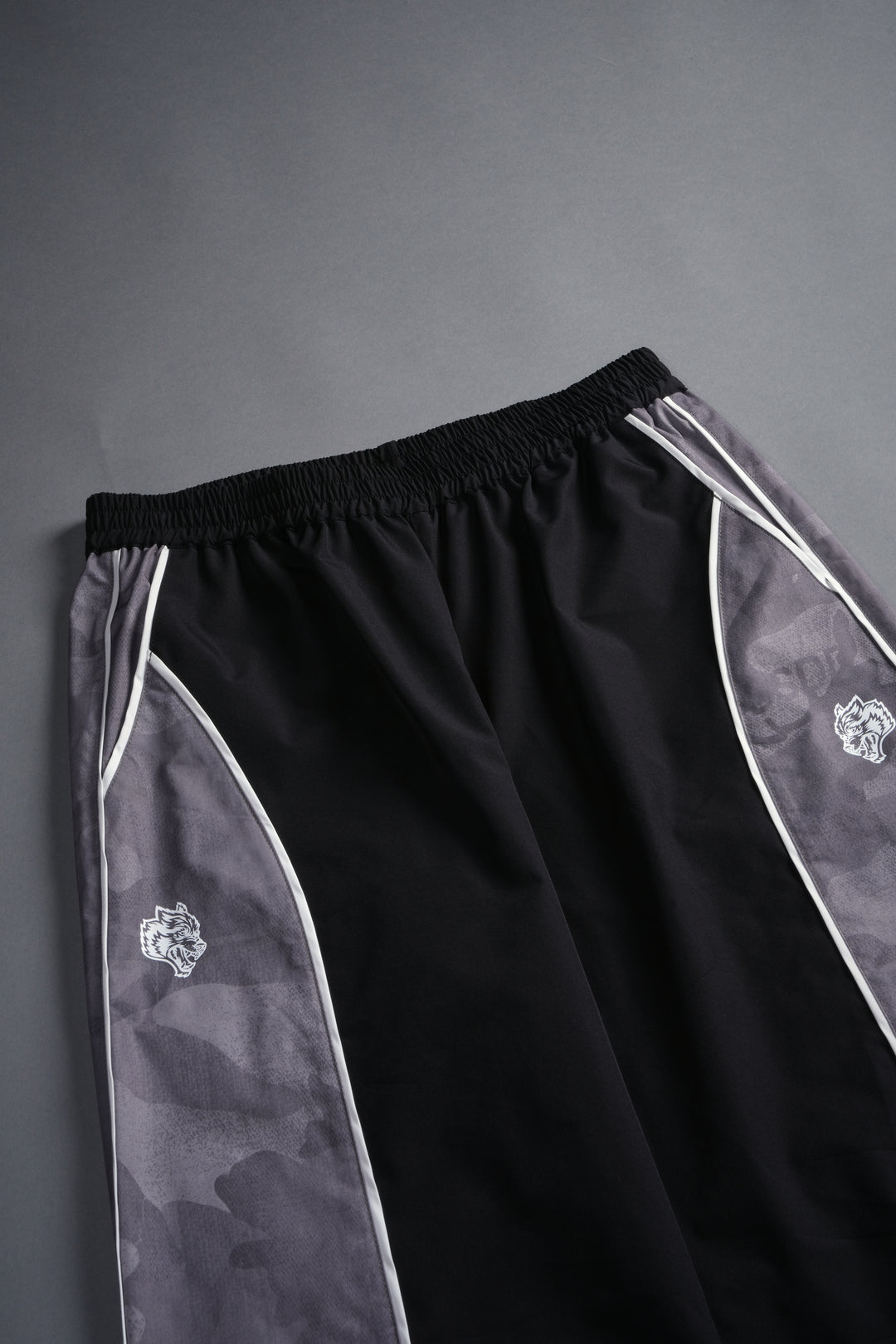 Dual Men's Quinn Track Pants in Black/Lush Vintage Woodland Camo