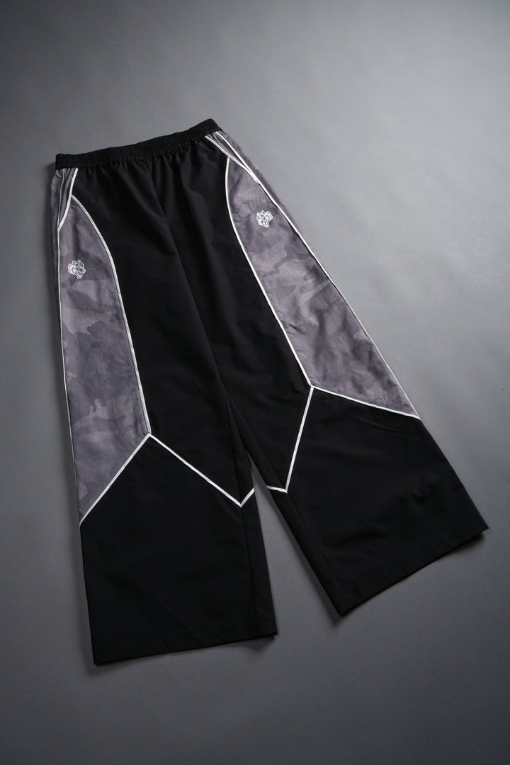 Dual Men's Quinn Track Pants in Black/Lush Vintage Woodland Camo