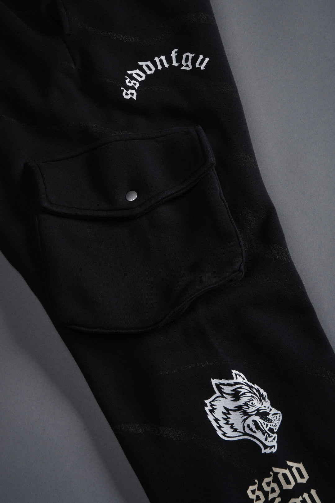 Darc Inferno Bigelow Cargo Sweat Pants in Black