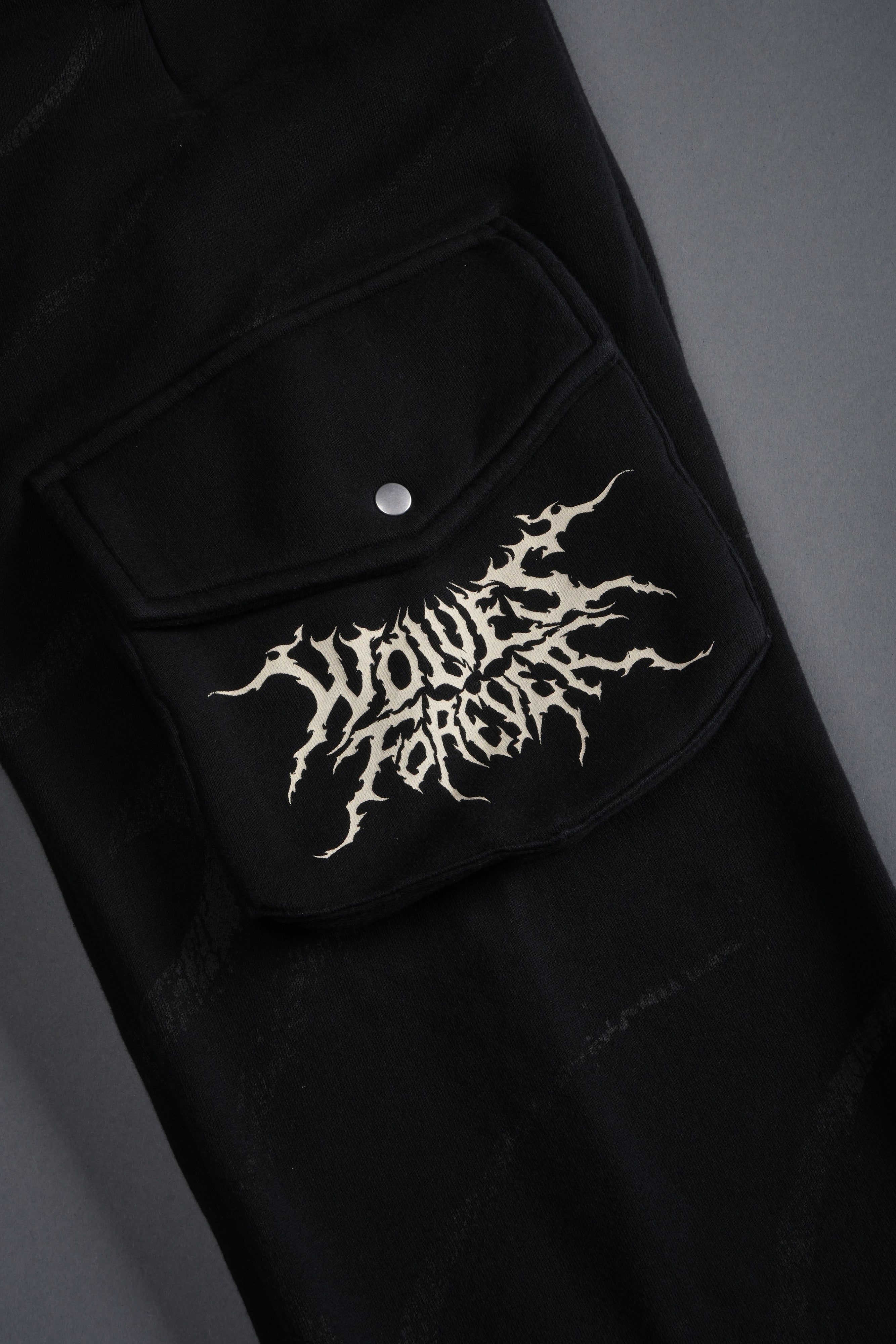 Darc Inferno Bigelow Cargo Sweat Pants in Black