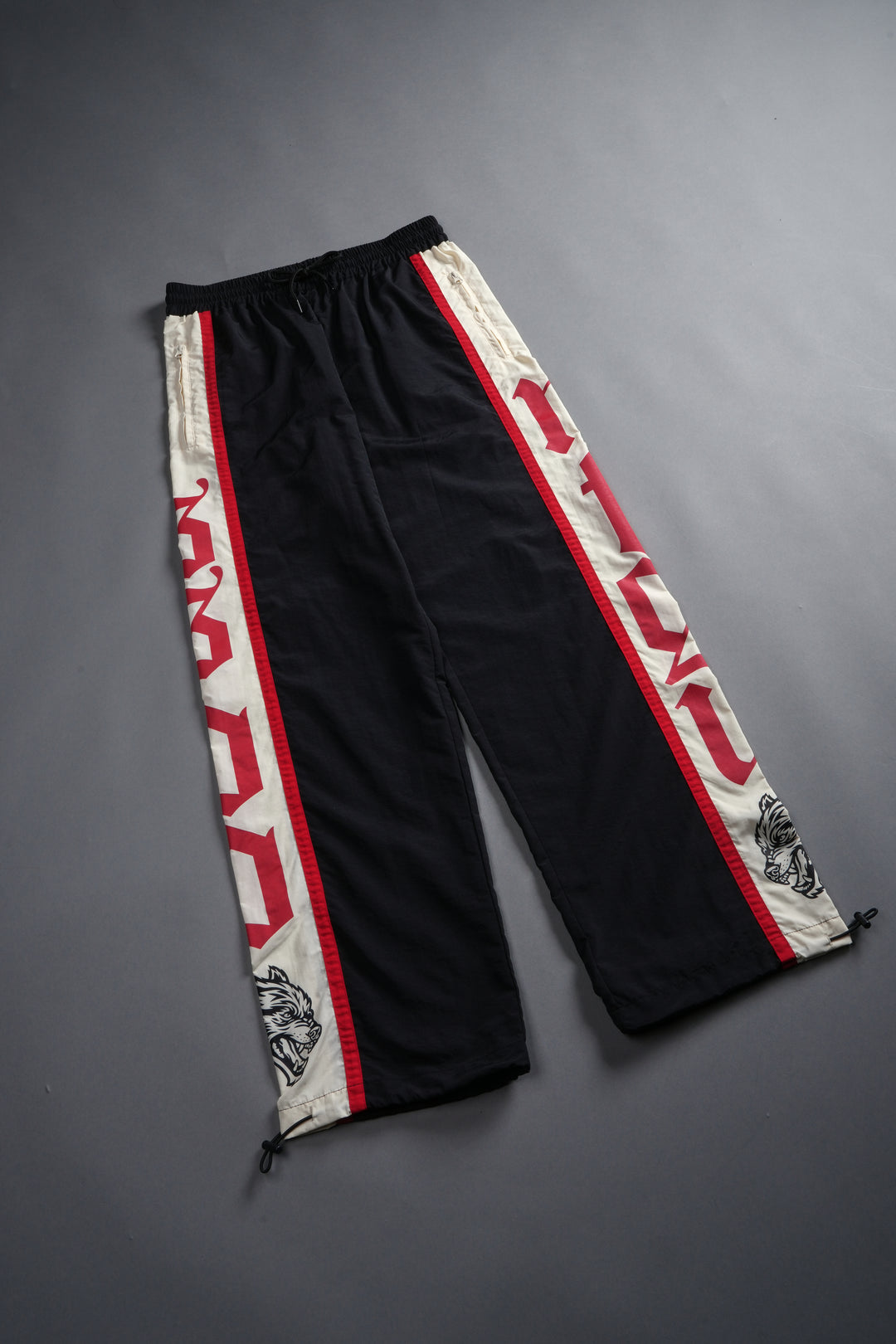 SSDDNFGU Remind Track Pants in Black/Cream/Red