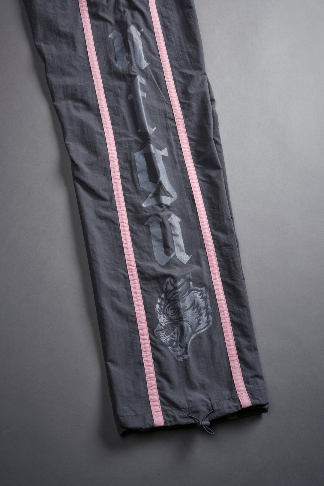 SSDDNFGU Remind Track Pants in Wolf Gray/Cherry Blossom