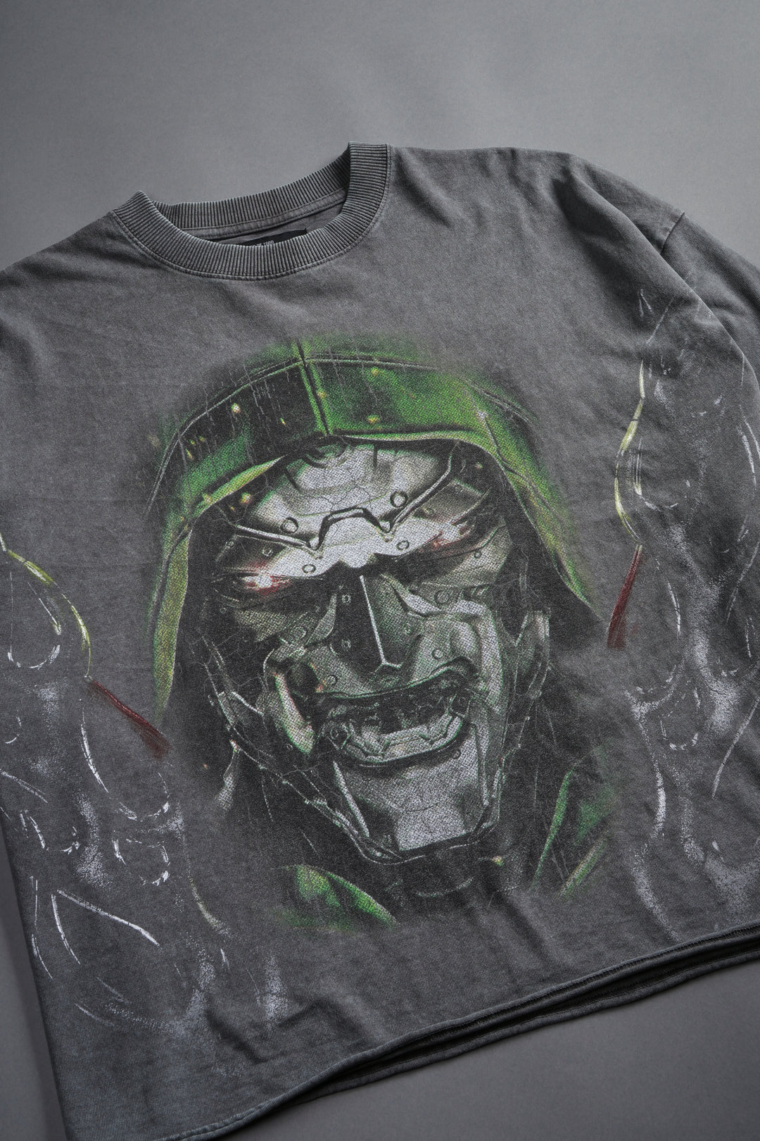 Doom Defiant Grunge Raw Hem Box Cut Tee in Wolf Gray