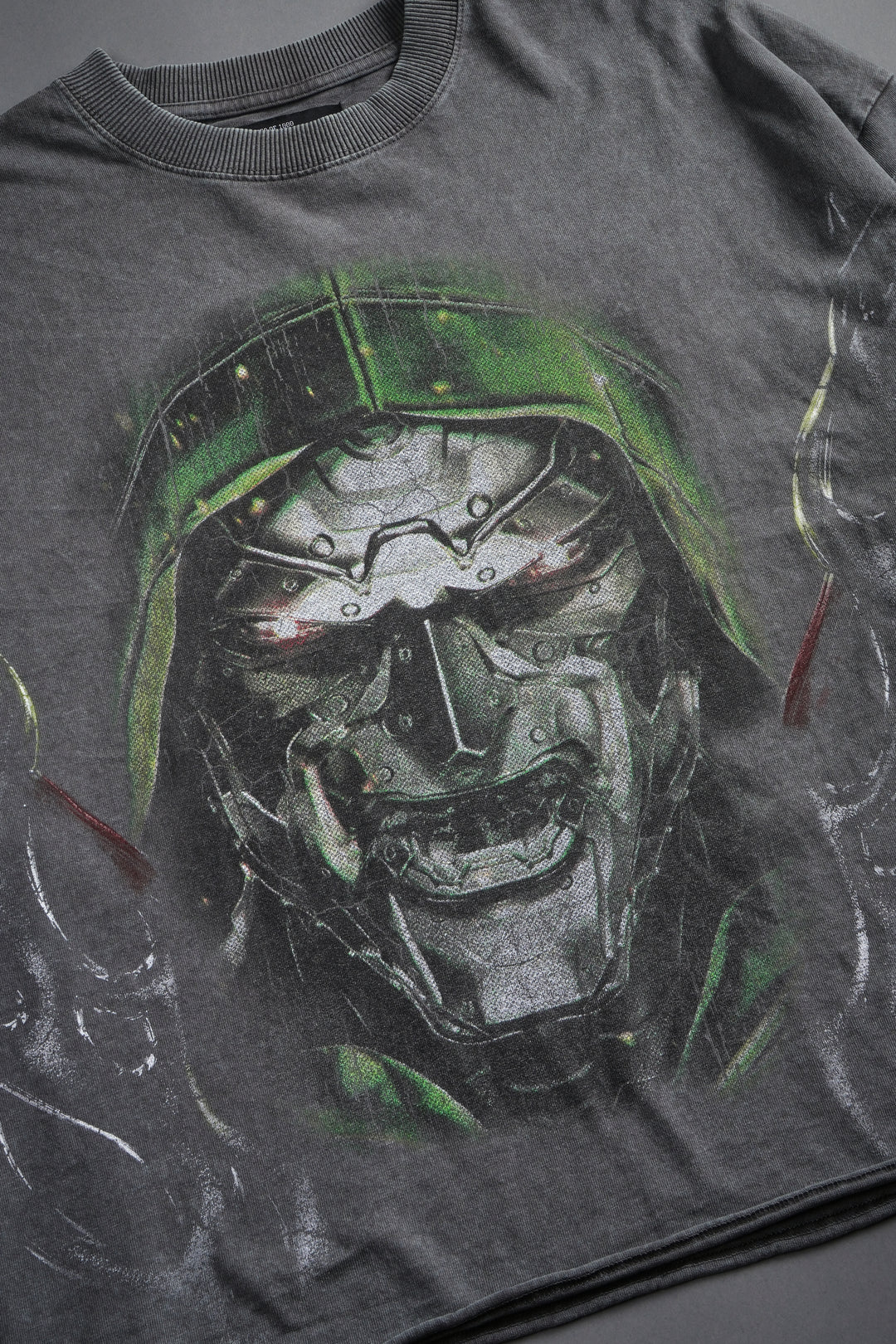 Doom Defiant Grunge Raw Hem Box Cut Tee in Wolf Gray
