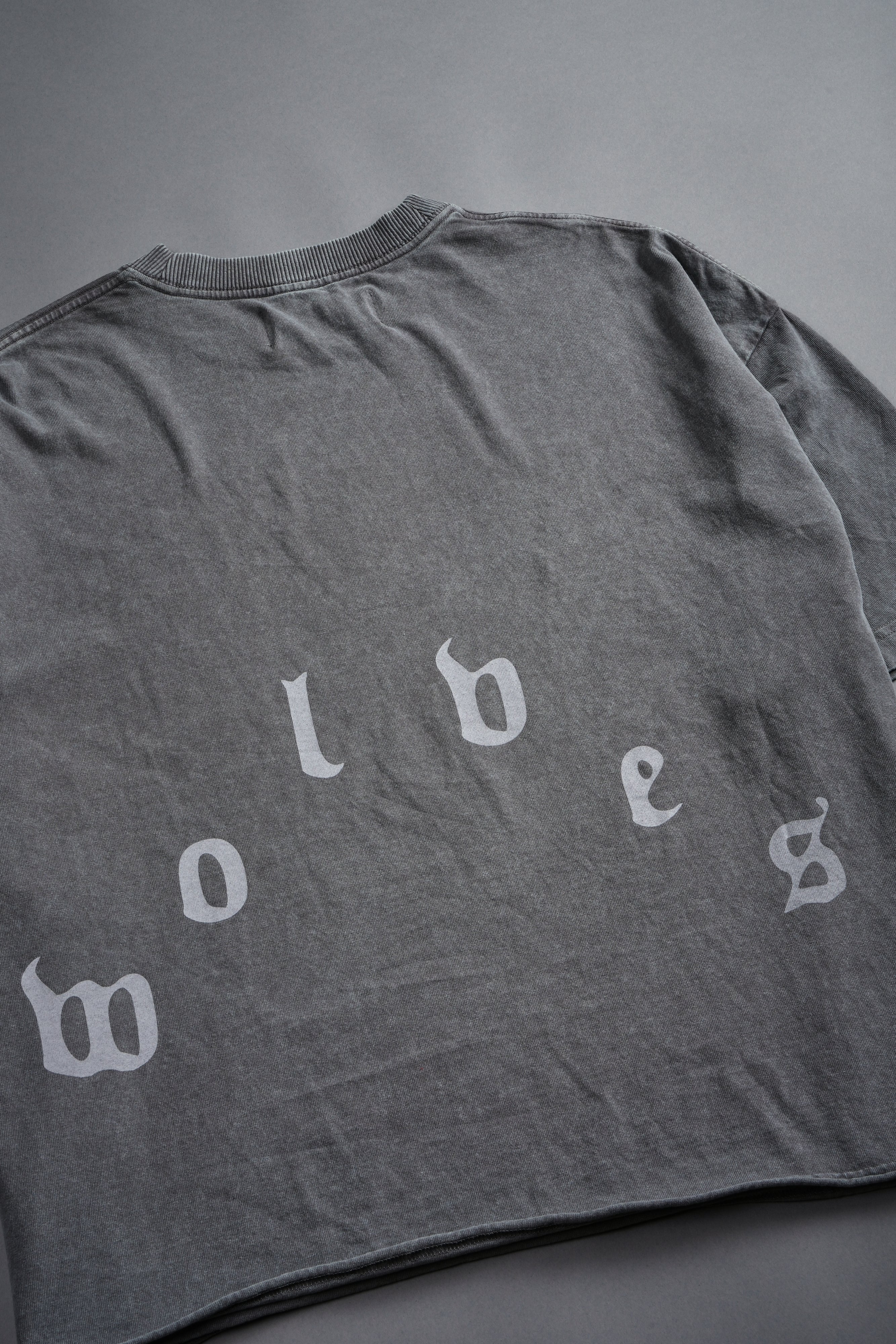 Doom Defiant Grunge Raw Hem Box Cut Tee in Wolf Gray – DarcSport