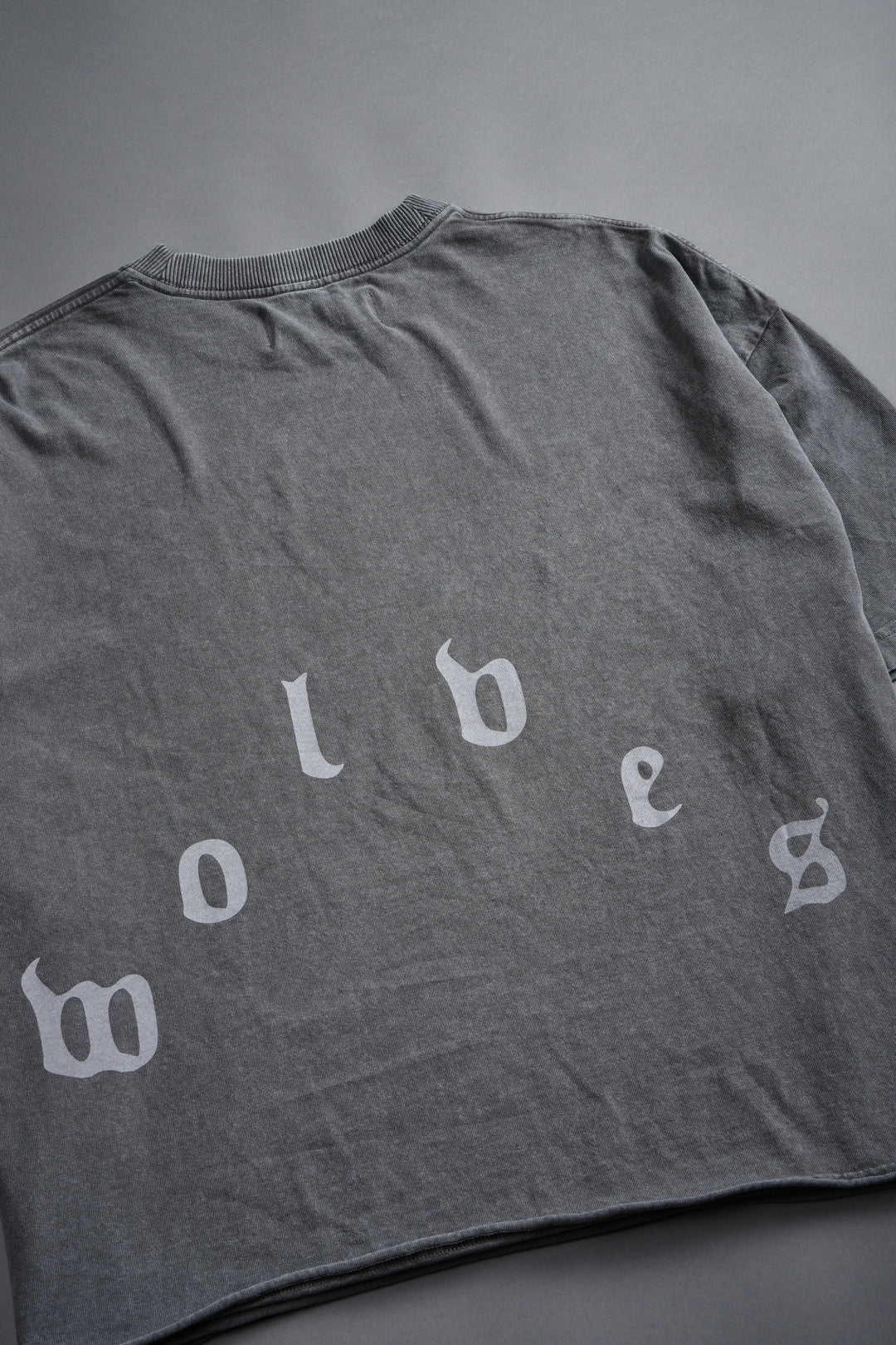 Doom Defiant Grunge Raw Hem Box Cut Tee in Wolf Gray