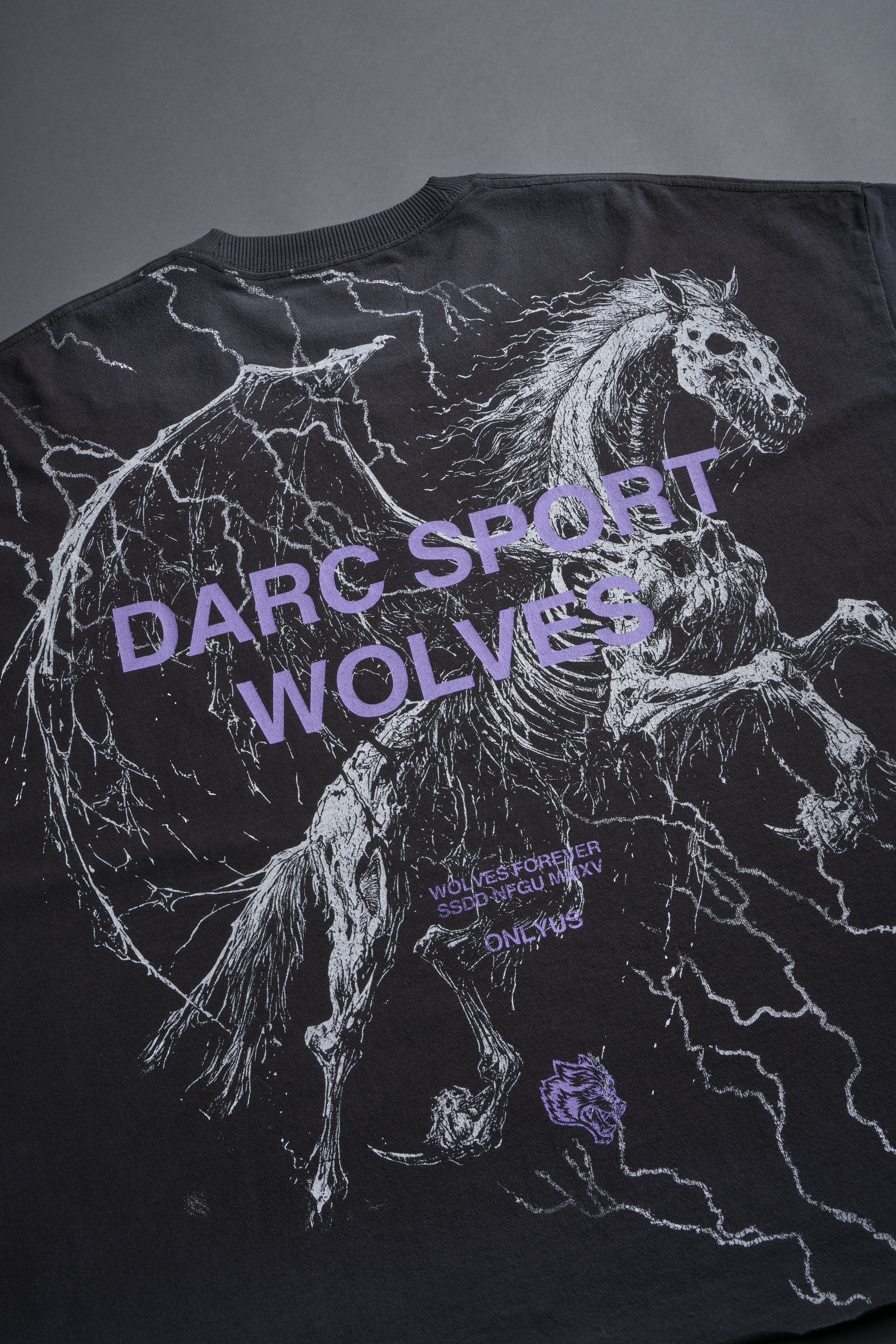 Pegasus Storm Grunge Cut-Off Tee in Wolf Gray Drift Wash – DarcSport