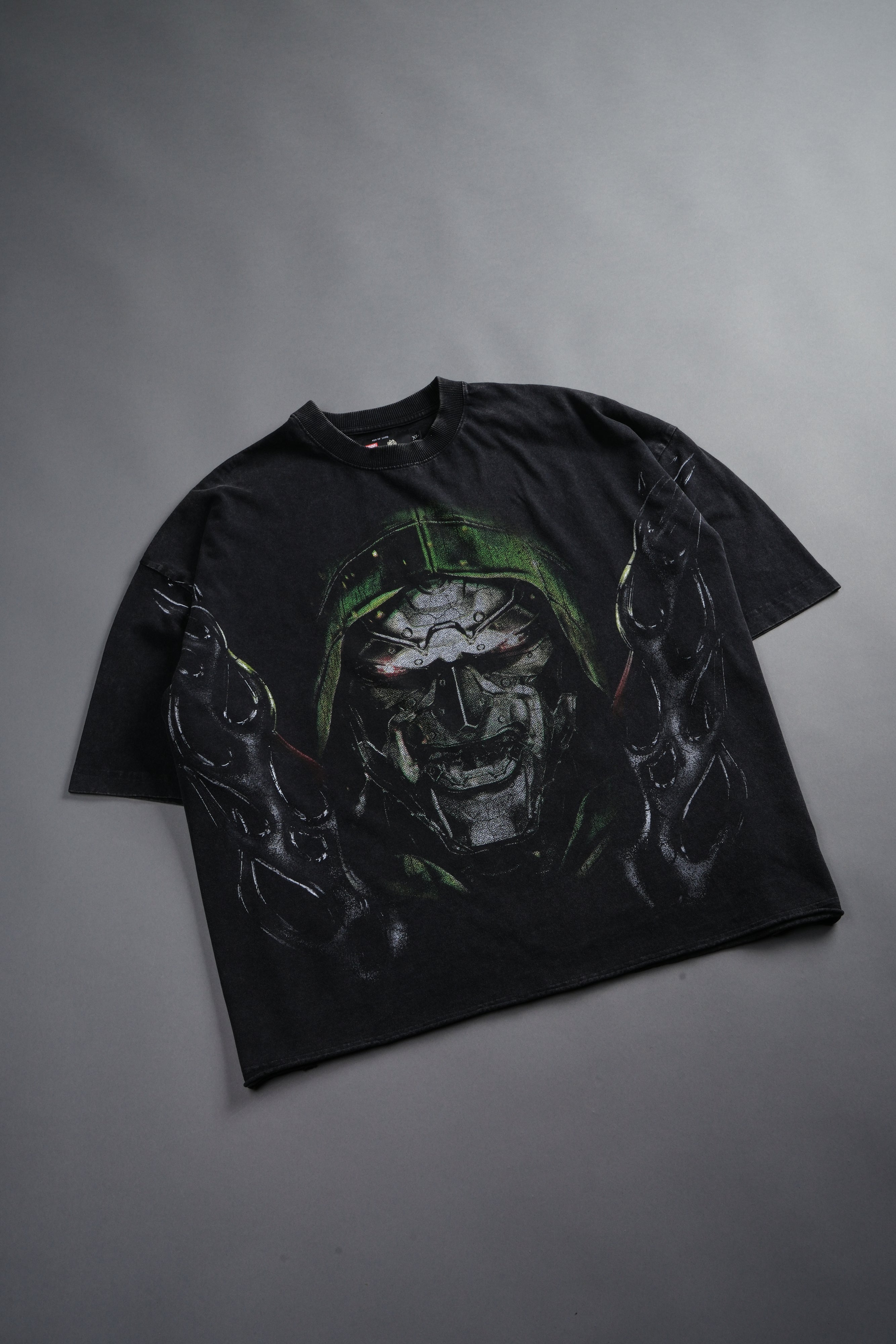 Doom Defiant Grunge Raw Hem Box Cut Tee in Black