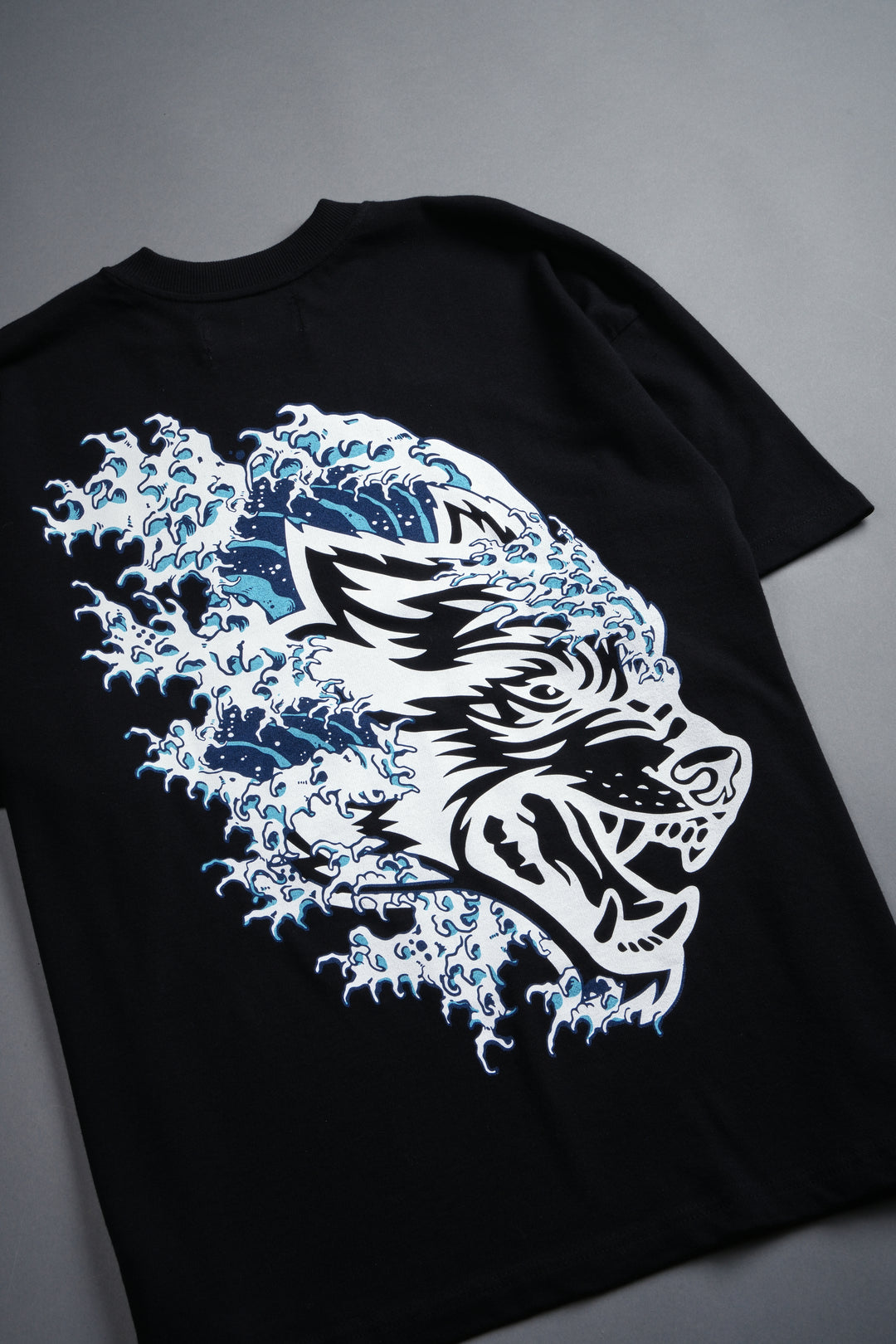 Wave Wolf Premium Oversized Tee in Black