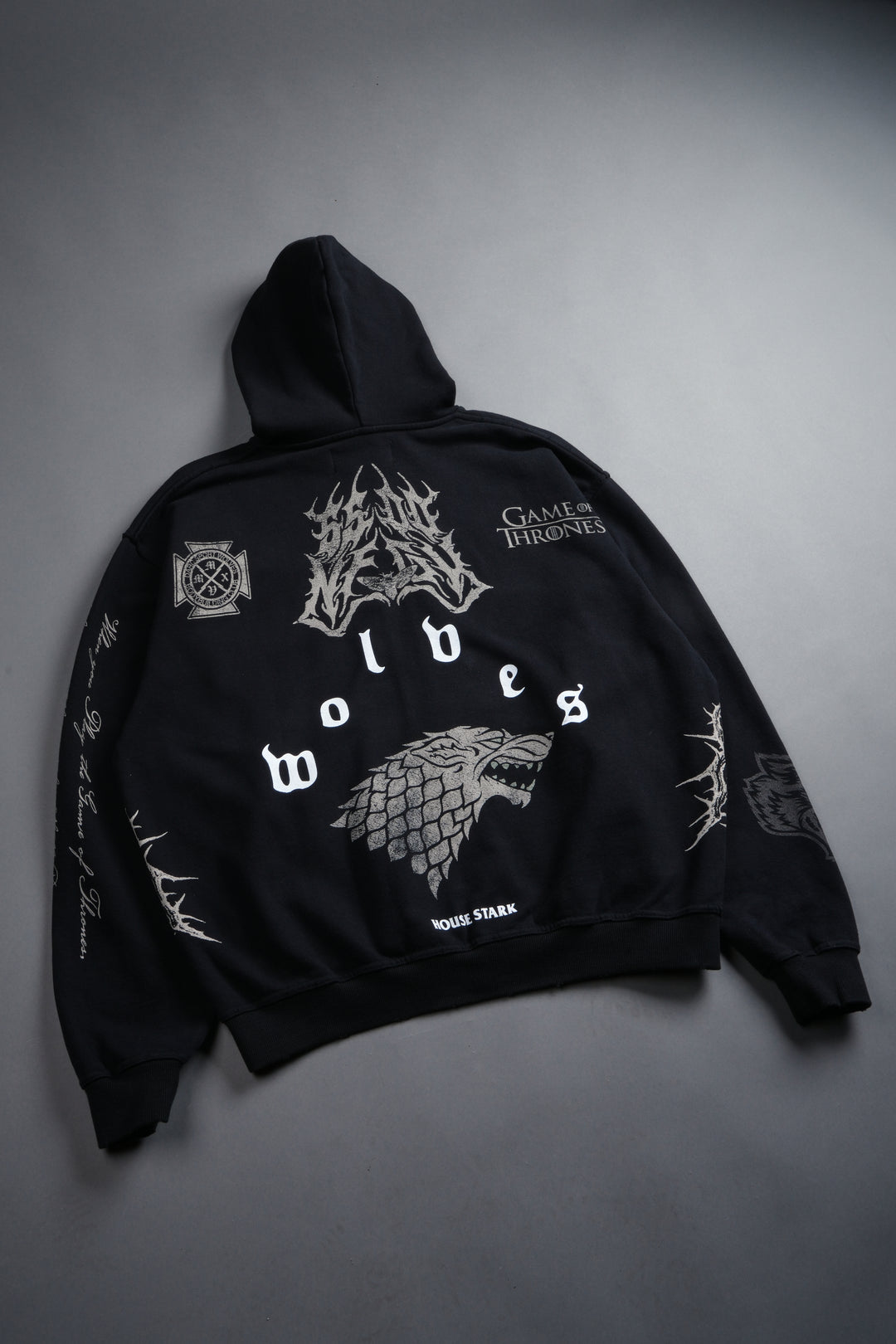 King Of The North Grunge Moatis Zip Hoodie in Black