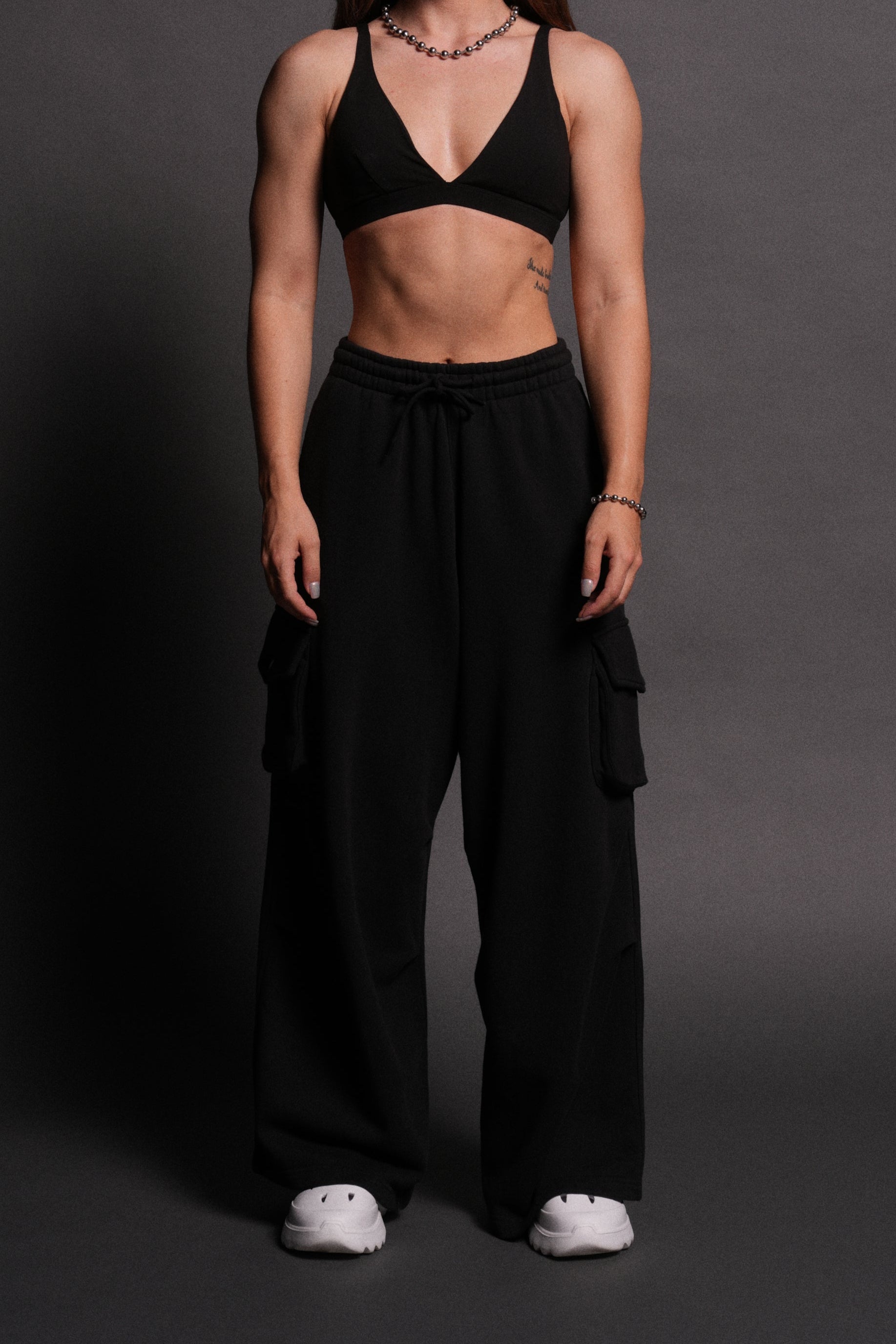 Dual Mia Cargo Sweat Pants in Black