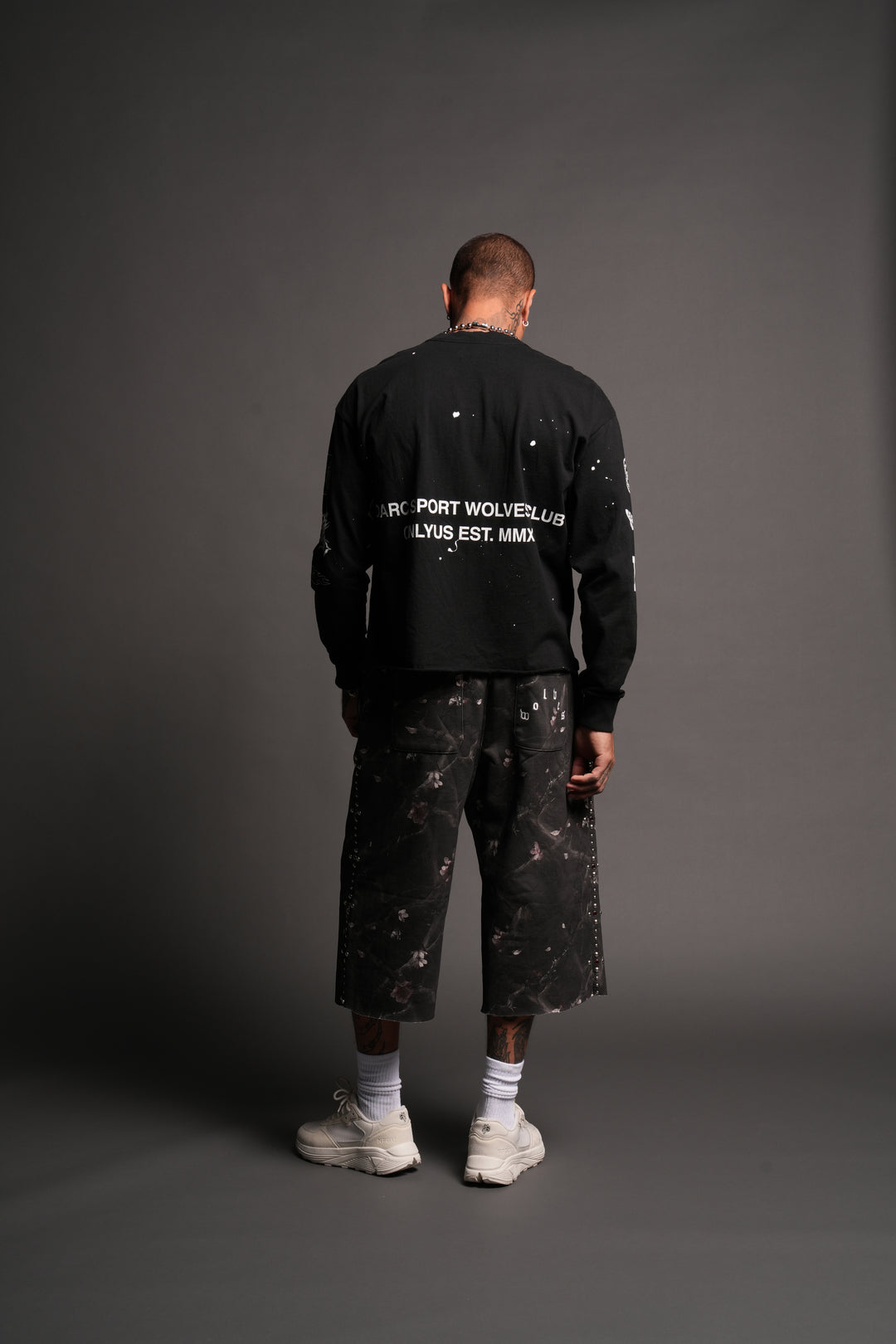 Club Core Grunge Mid Length Raw Hem Ls Tee In Black
