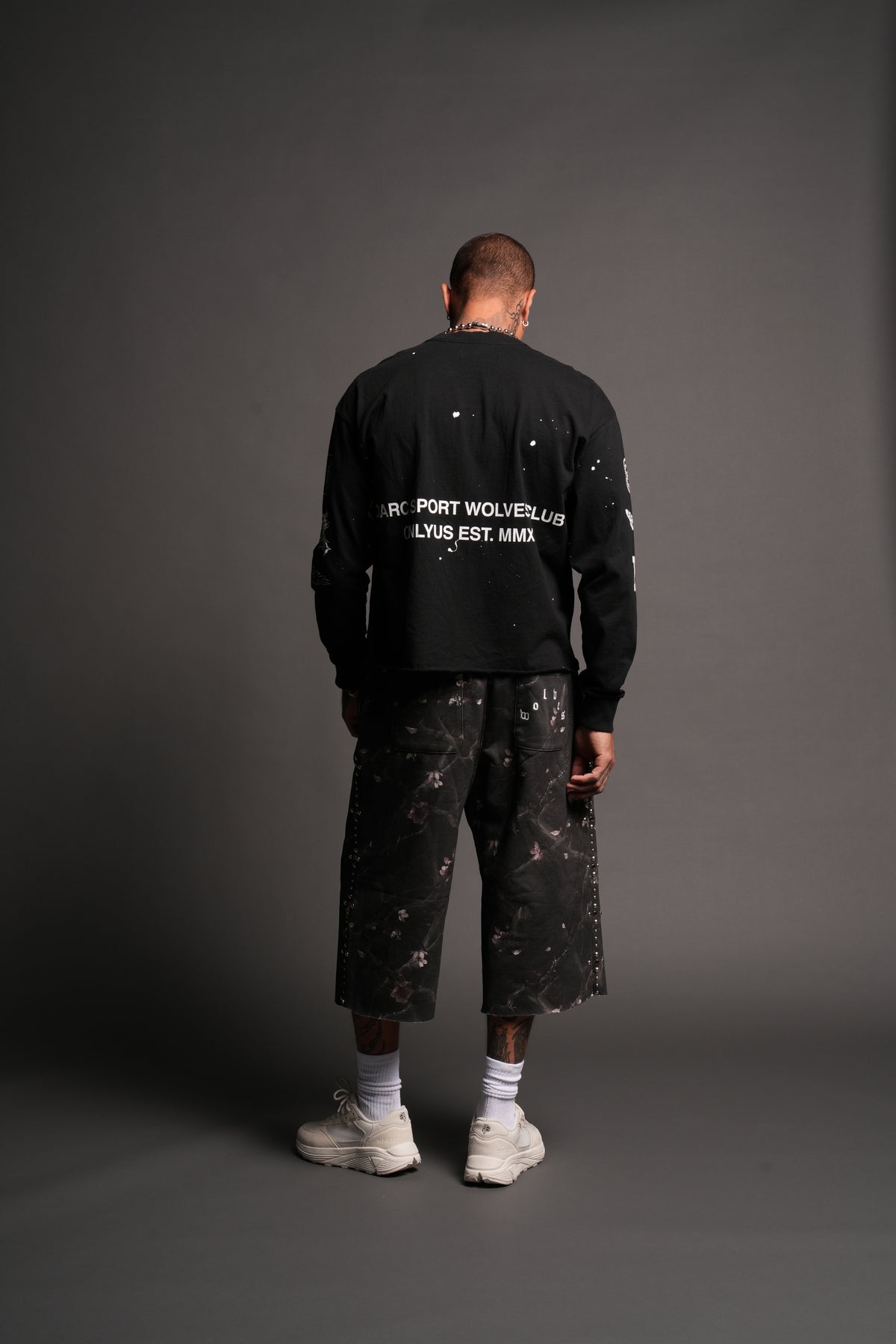 Club Core Grunge Mid Length Raw Hem Ls Tee In Black