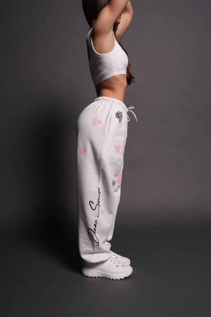 Her Energy Lightweight Lounger Sweat Pants in Cream