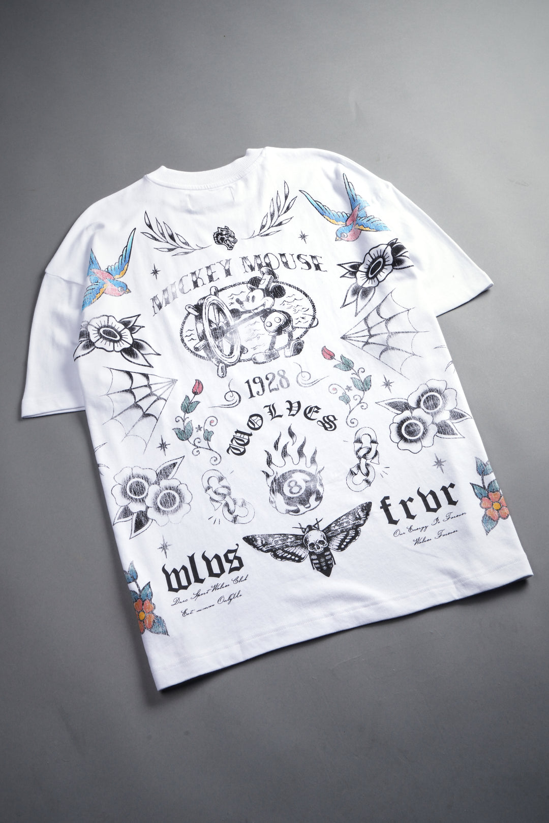 Sailor Wolves Premium Oversized Tee in White
