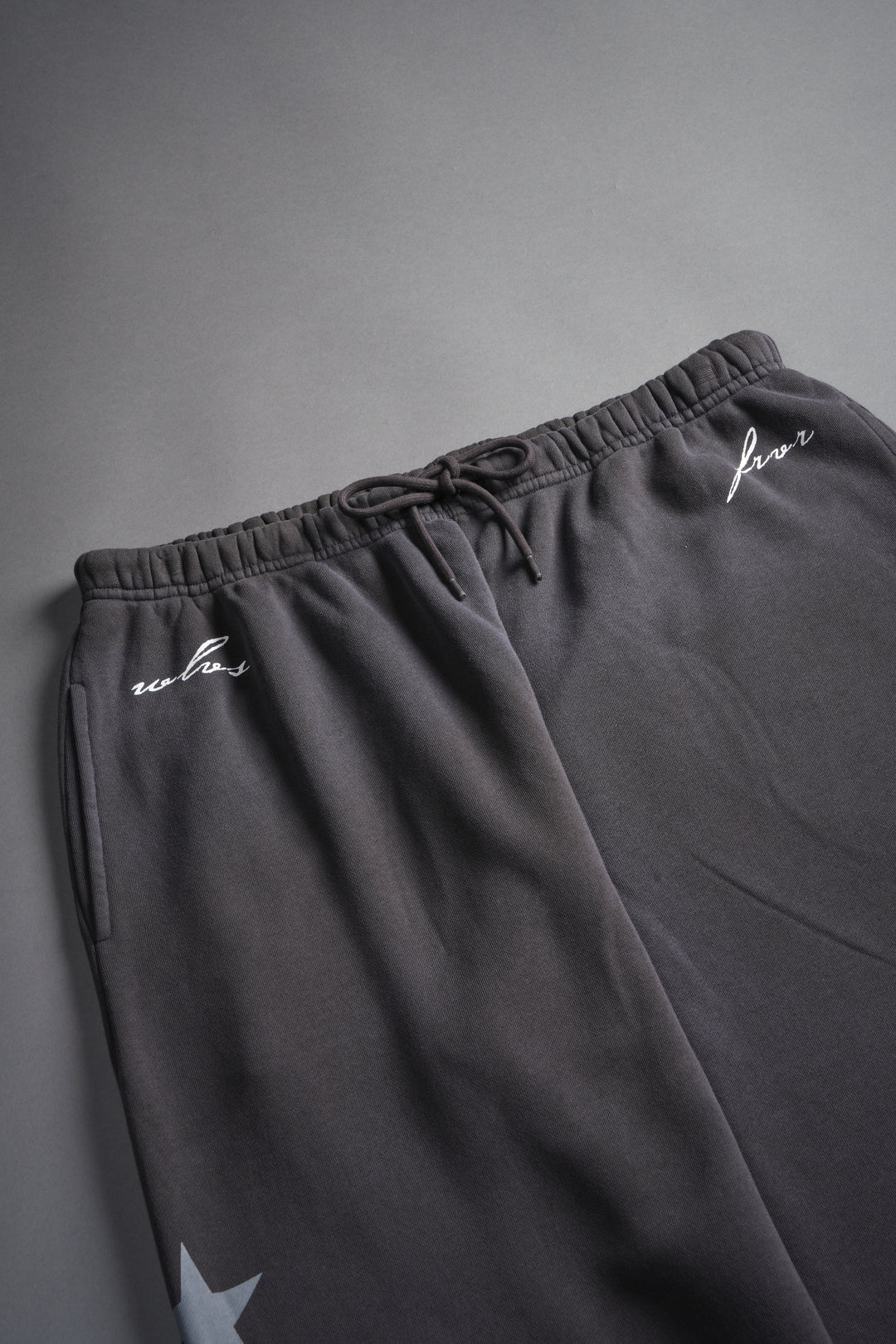 Wolf Star Lightweight Lounger Sweat Pants in Wolf Gray Drift Wash