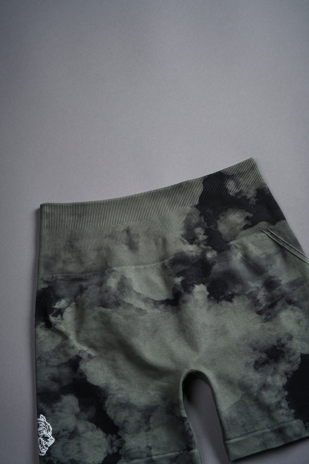 Dual Wolf Everson Seamless "Huxley" Shorts in Hunter Green Ghost Clouds