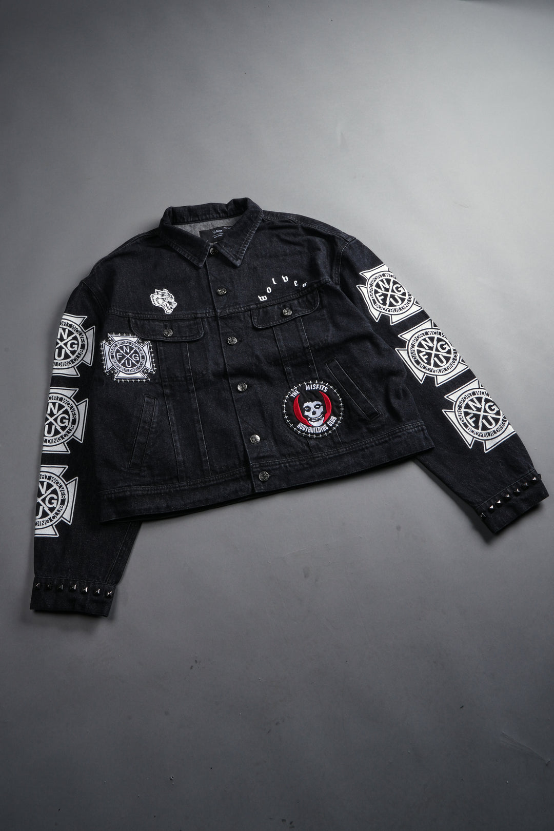 Wolves Blood Cropped American Denim Jacket in Black