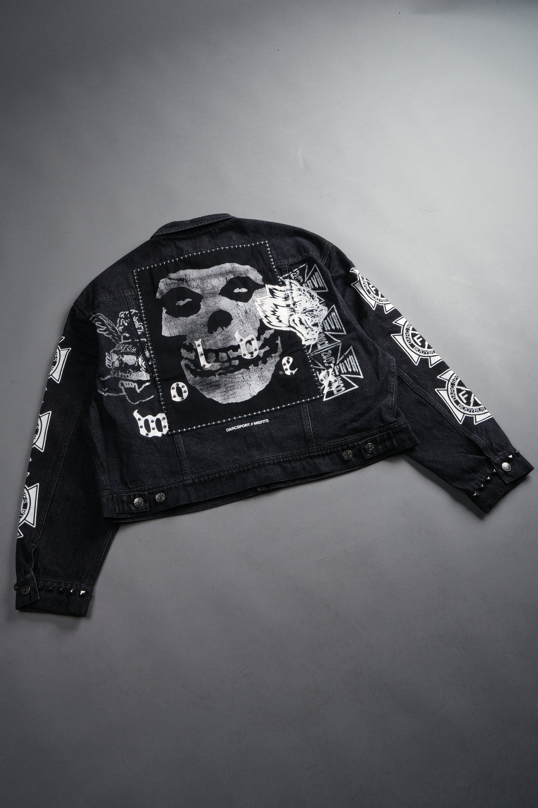 Wolves Blood Cropped American Denim Jacket in Black