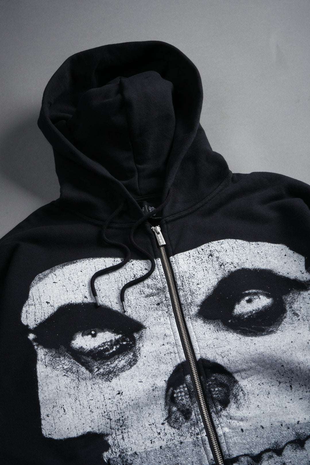 Fiend Skull Grunge Moatis Zip Hoodie in Black