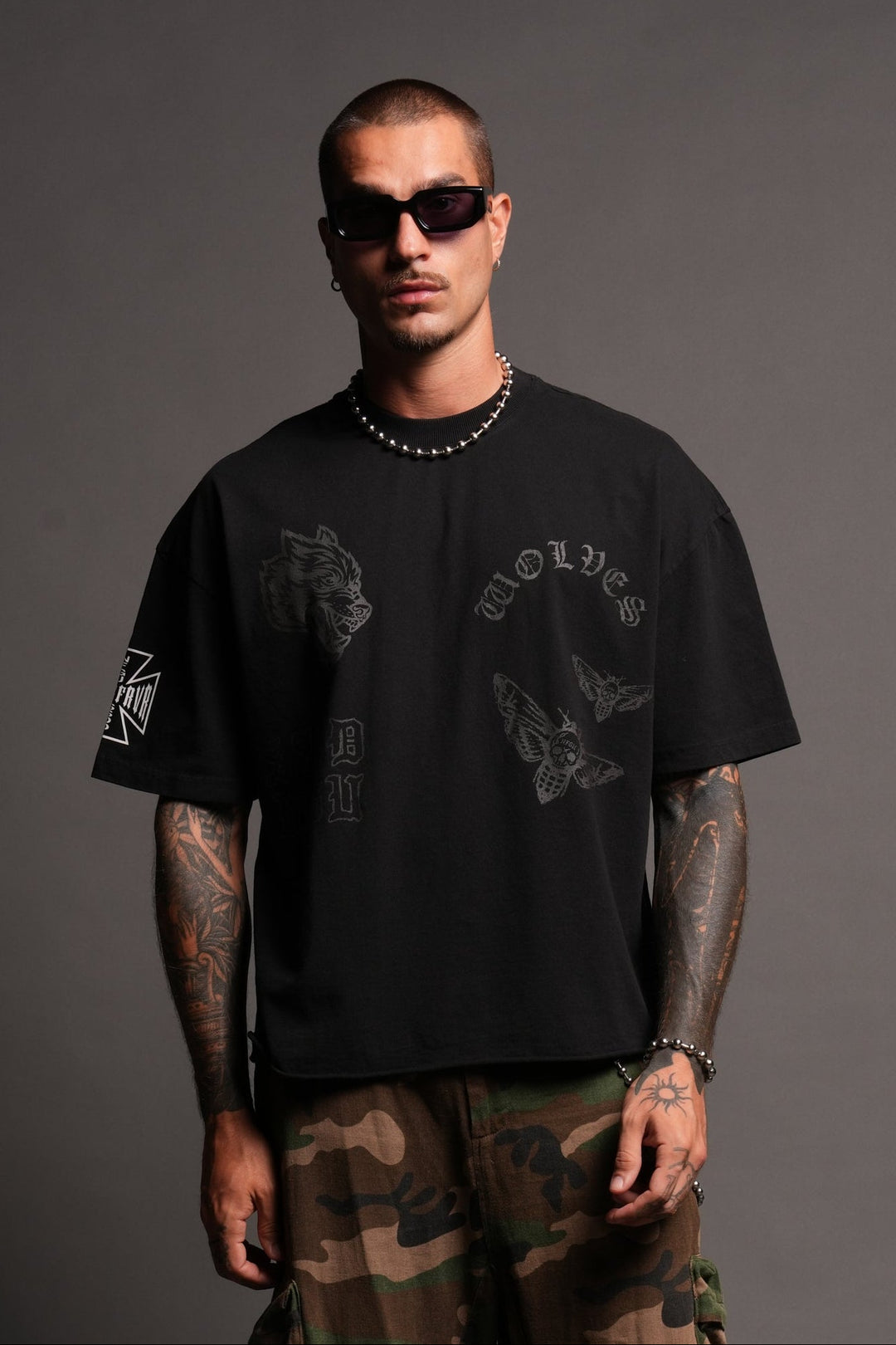 Flash Core Grunge Mid Length Raw Hem Tee In Black