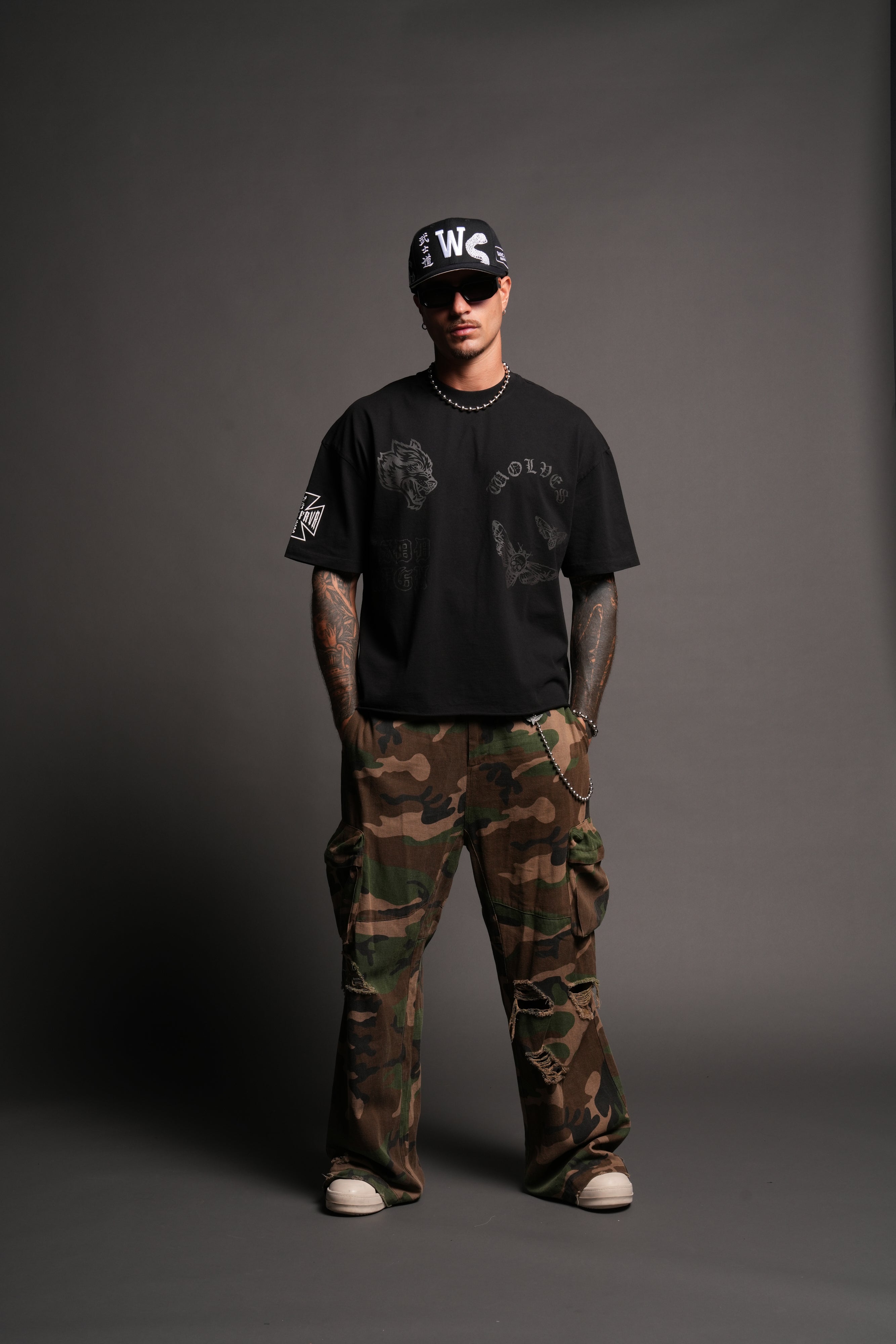 Flash Core Grunge Mid Length Raw Hem Tee In Black – DarcSport