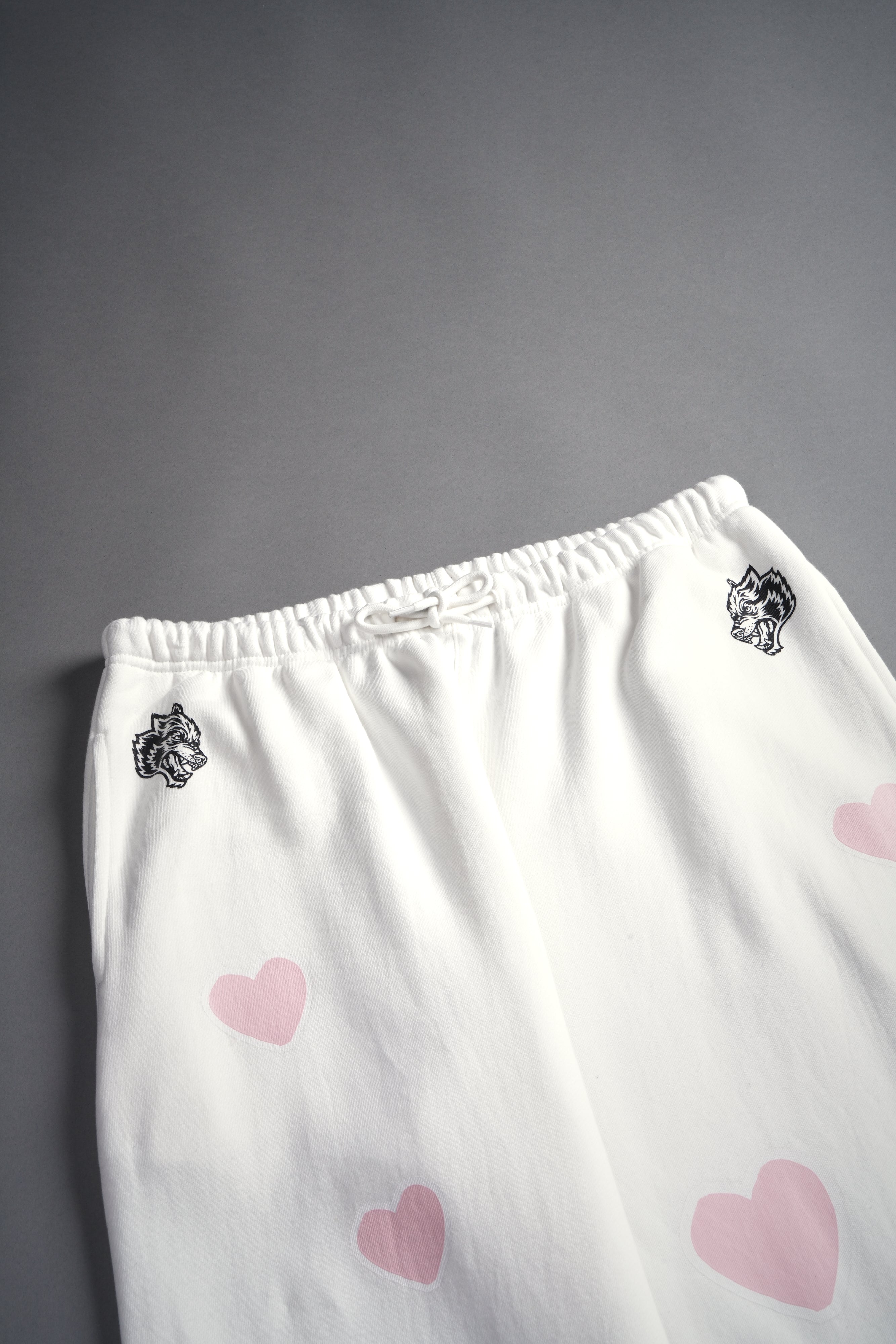 Her Energy Lightweight Lounger Sweat Pants in Cream