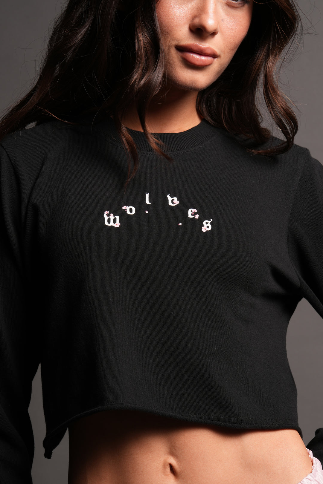 Sakura Pyramid Premium Cropped Ls Tee In Black