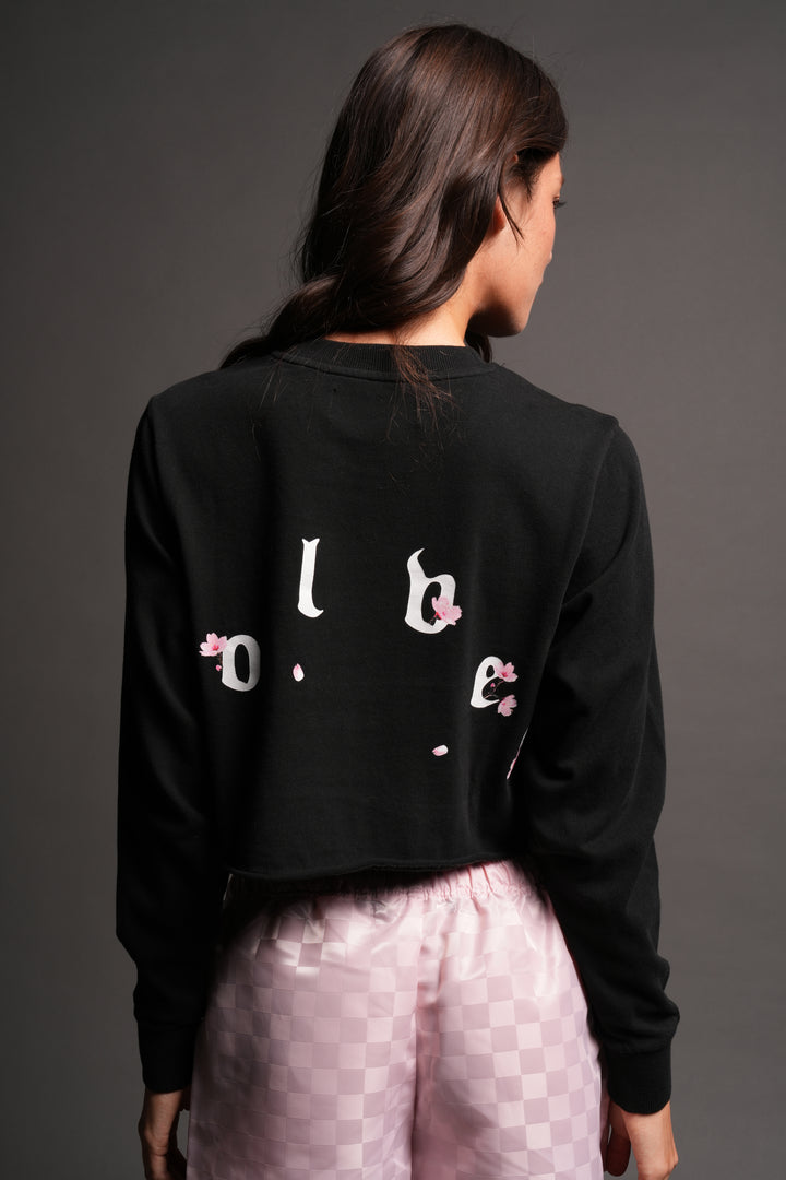Sakura Pyramid Premium Cropped Ls Tee In Black